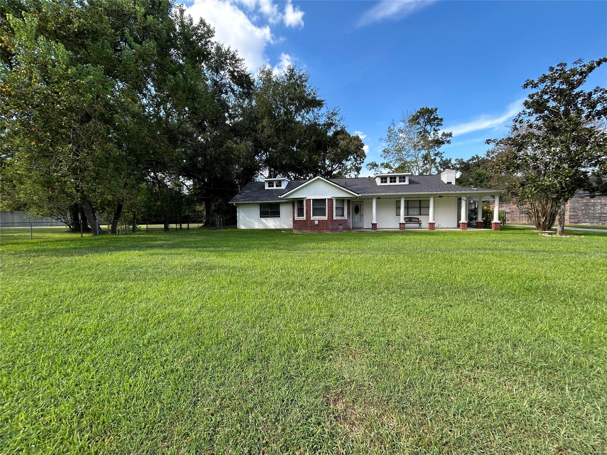2418 Prentice Road — photo
