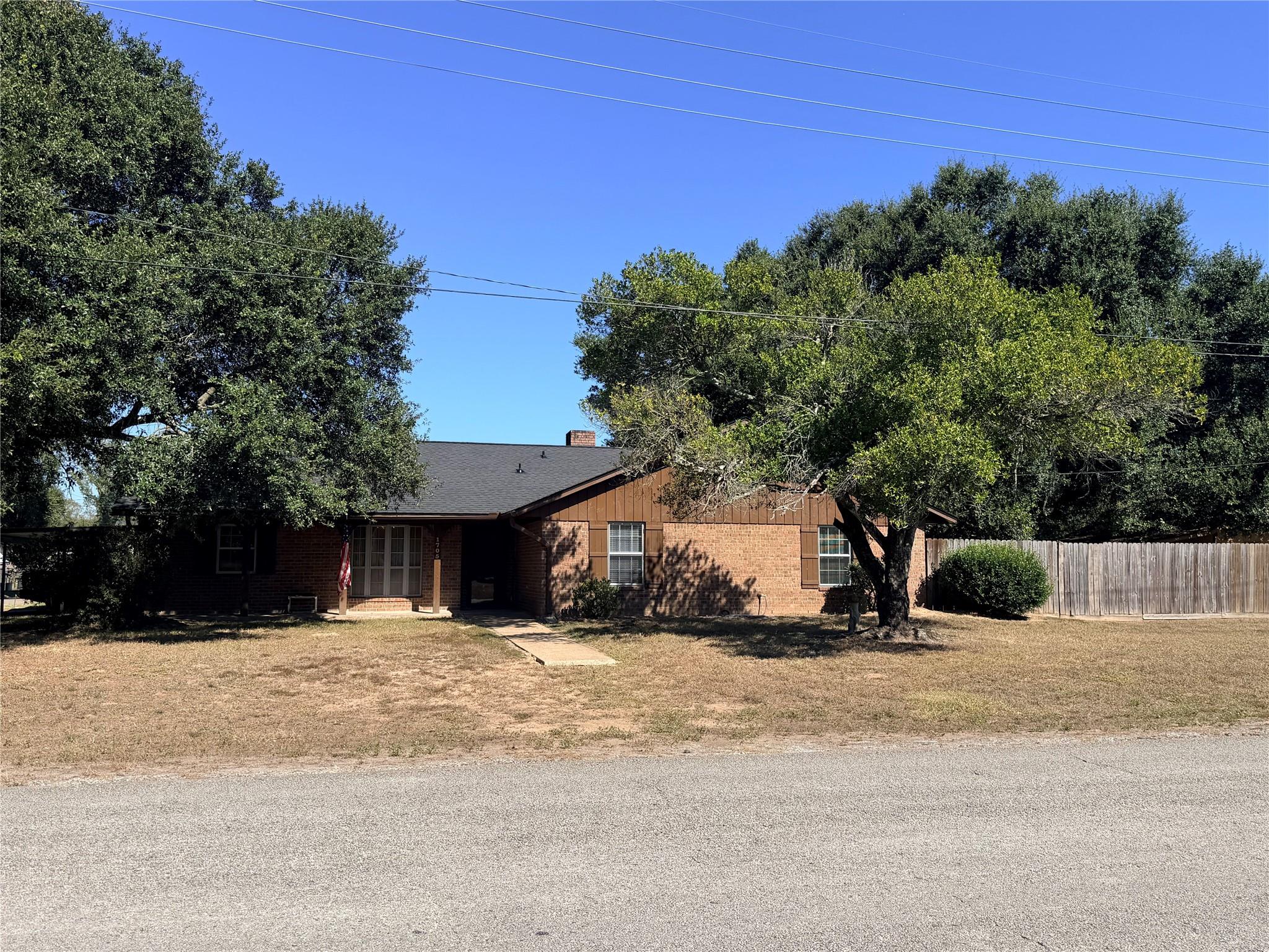1705 Edgewood Street — photo