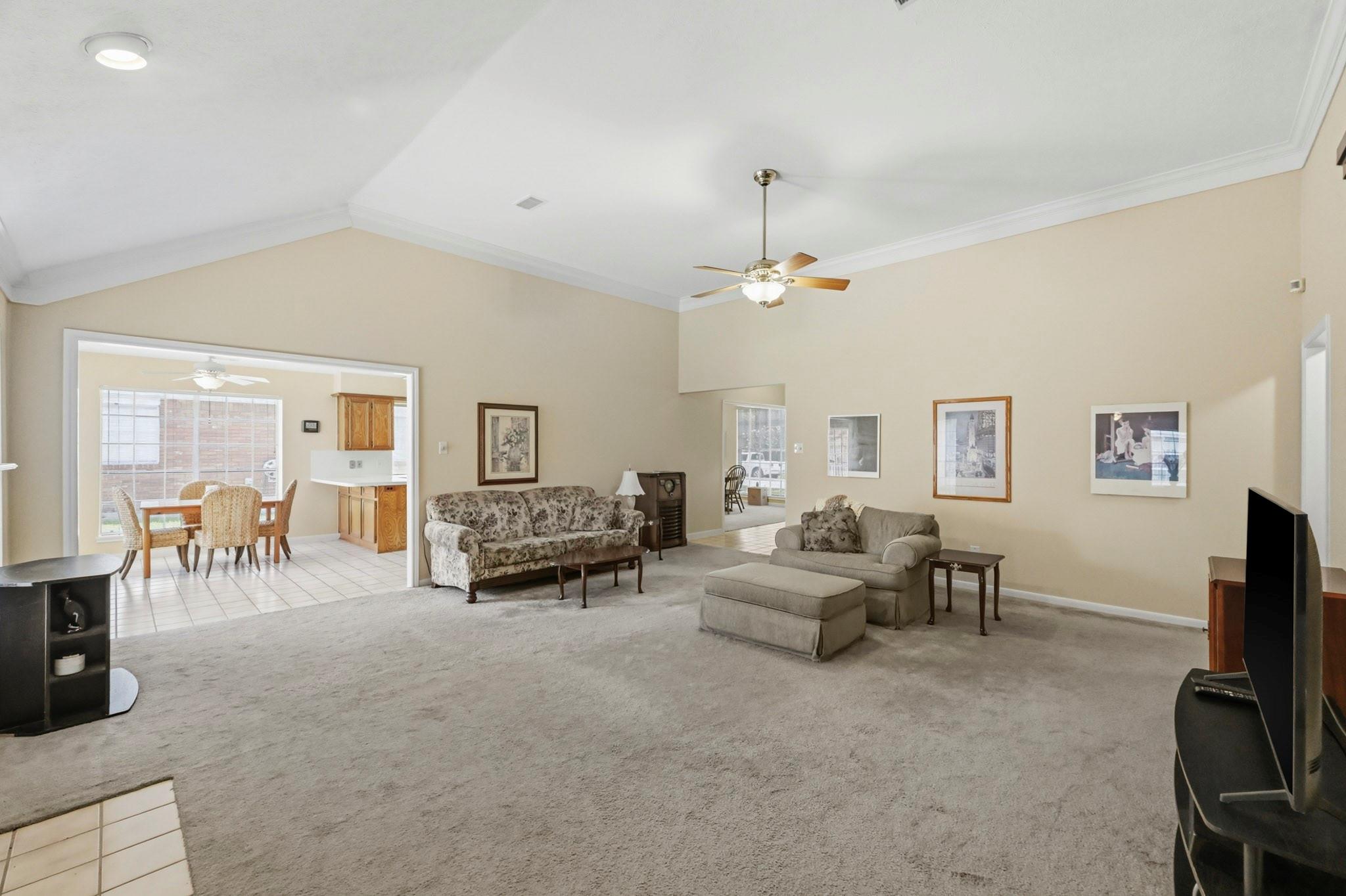 19806 Bambiwoods Court — photo