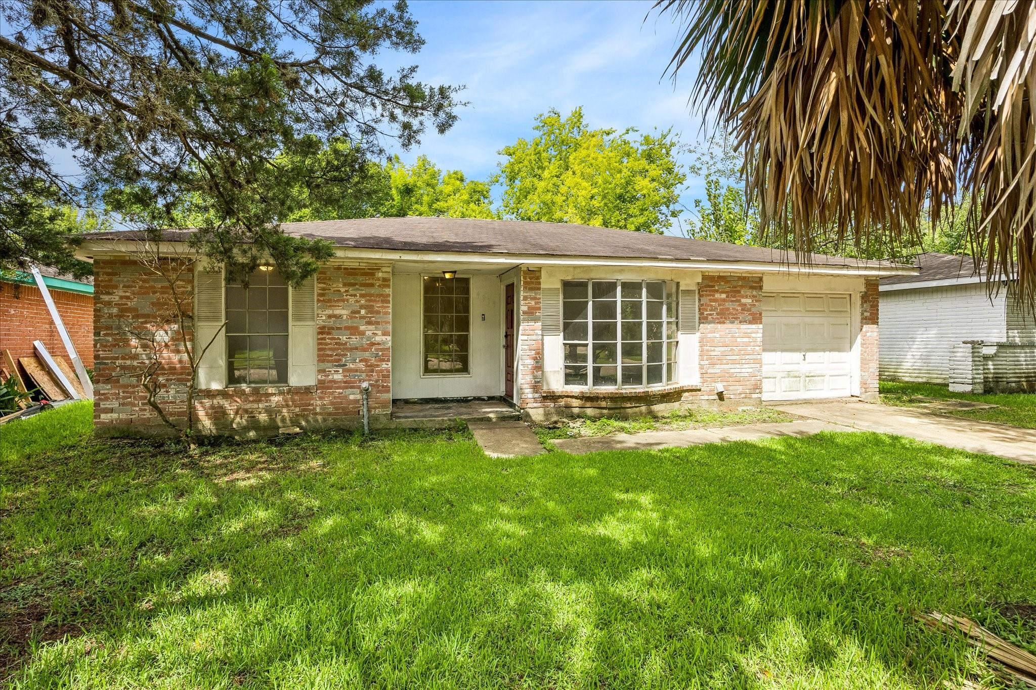 4915 Ridgewest Street — photo