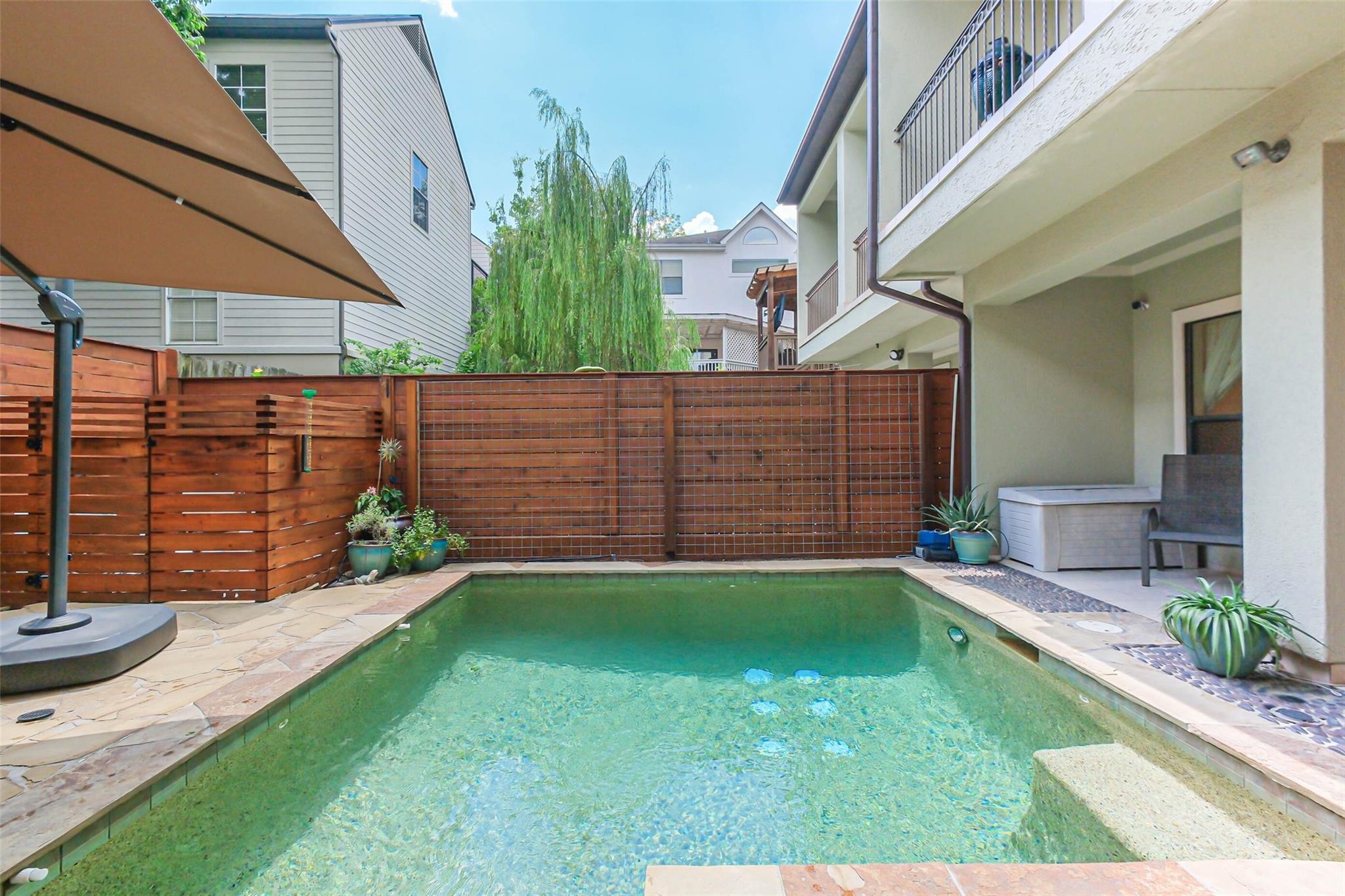5217 Rose Street #a — photo