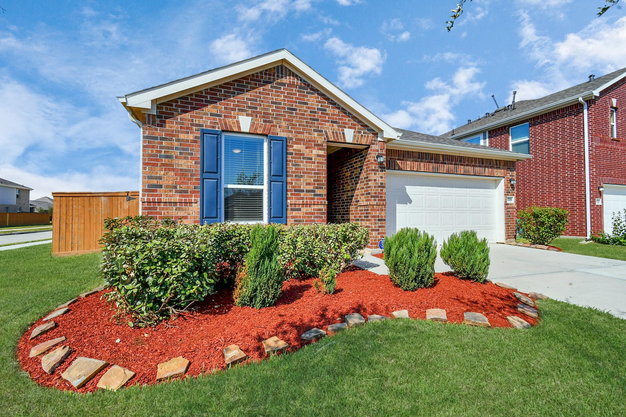10326 Mount Winchell Drive, Rosharon, TX 77583 — photo 2