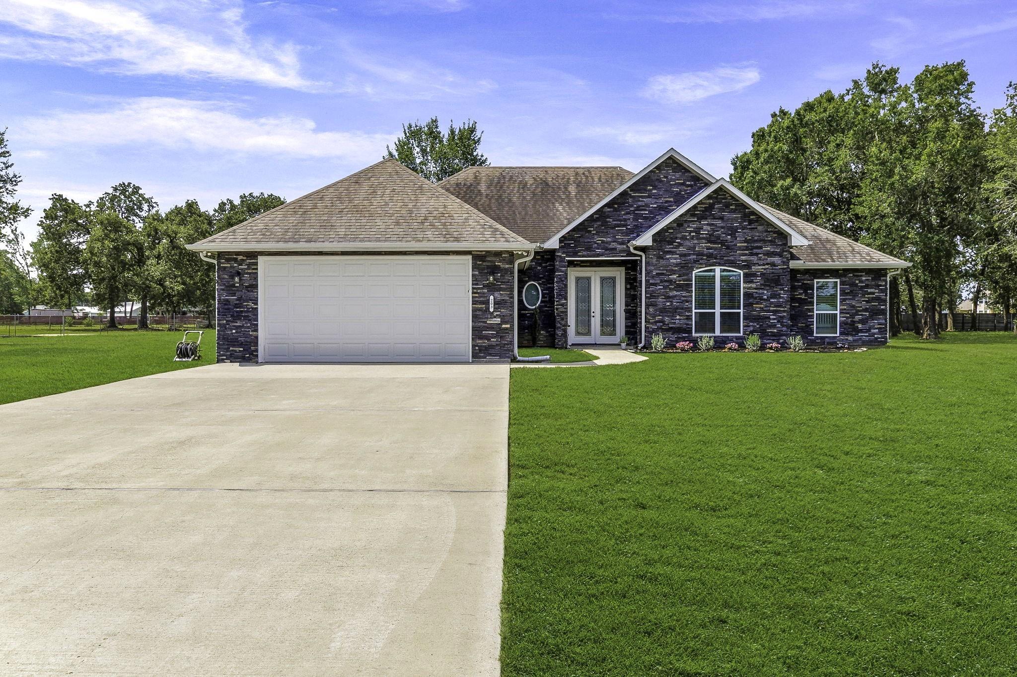203 Summer Haven — photo