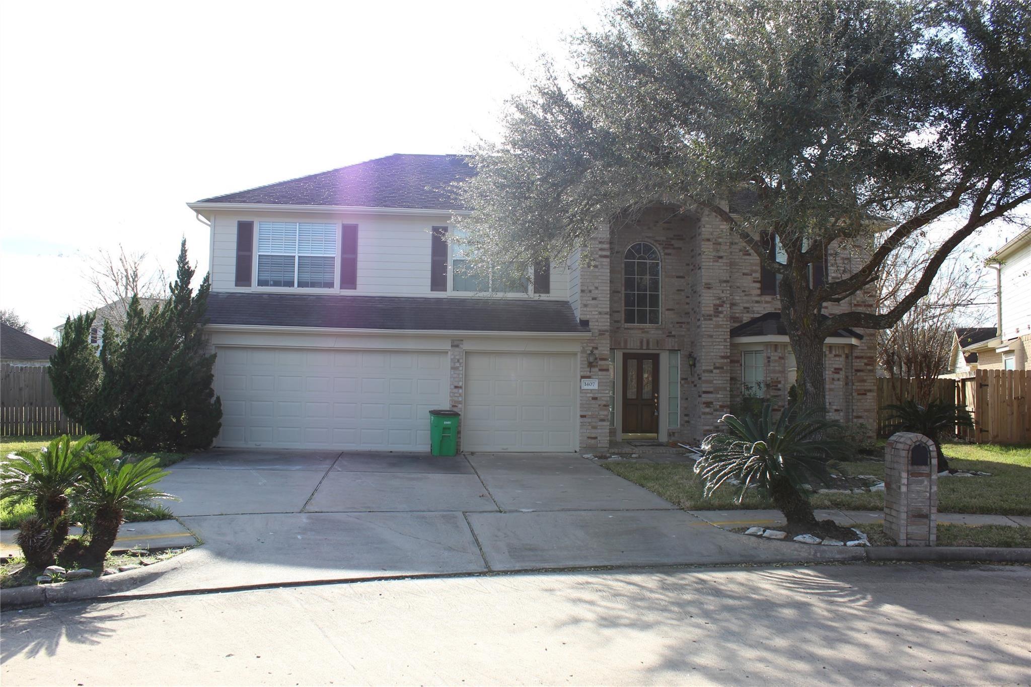 1407 Glade Court — photo