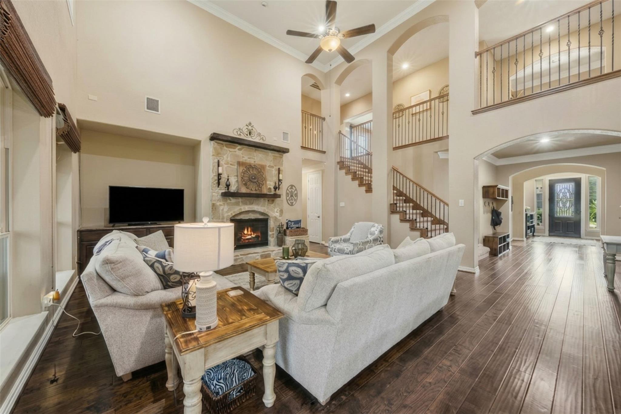 3926 Crystal Cascade Lane — photo