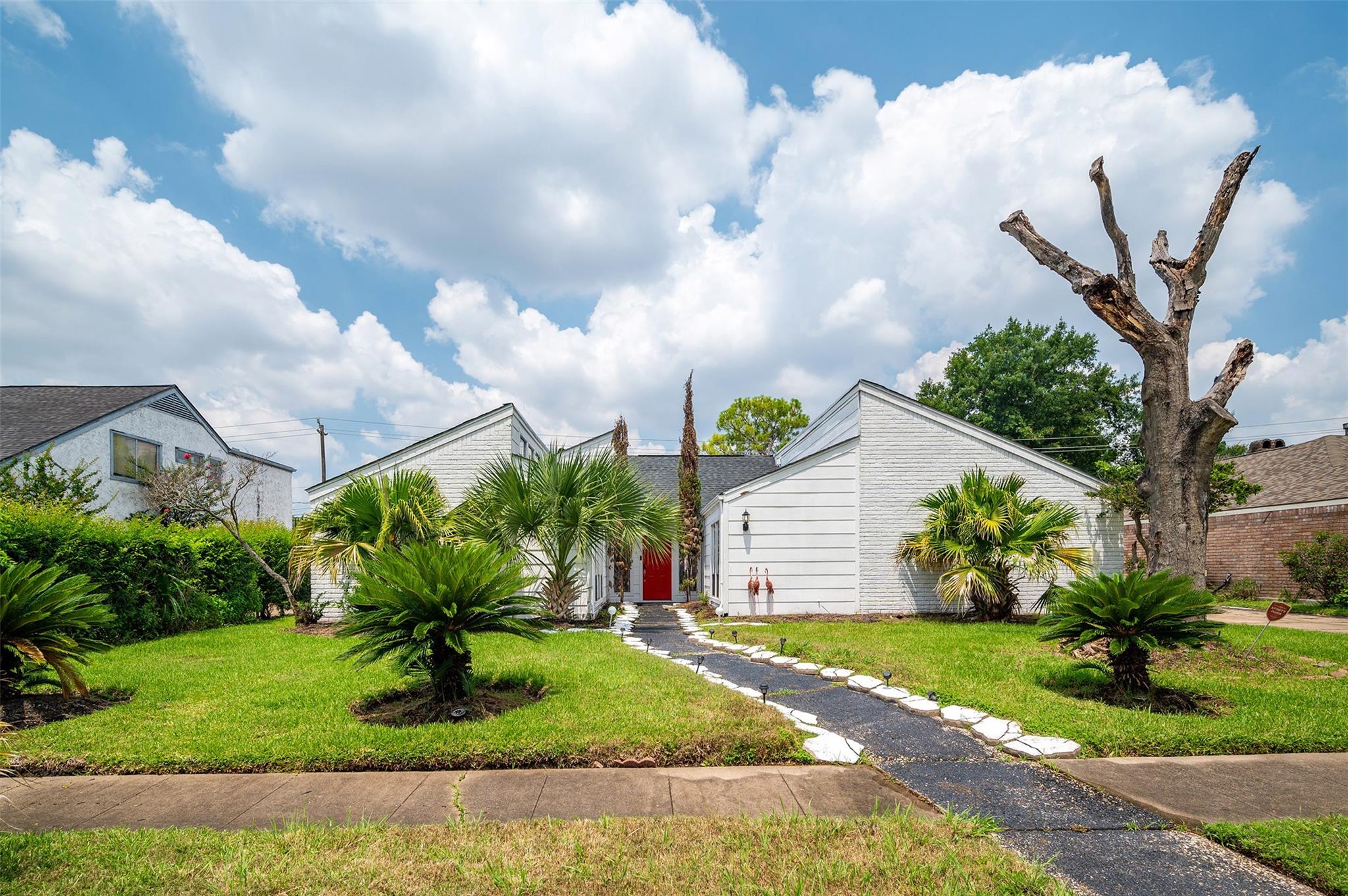10730 Braes Bayou Drive — photo