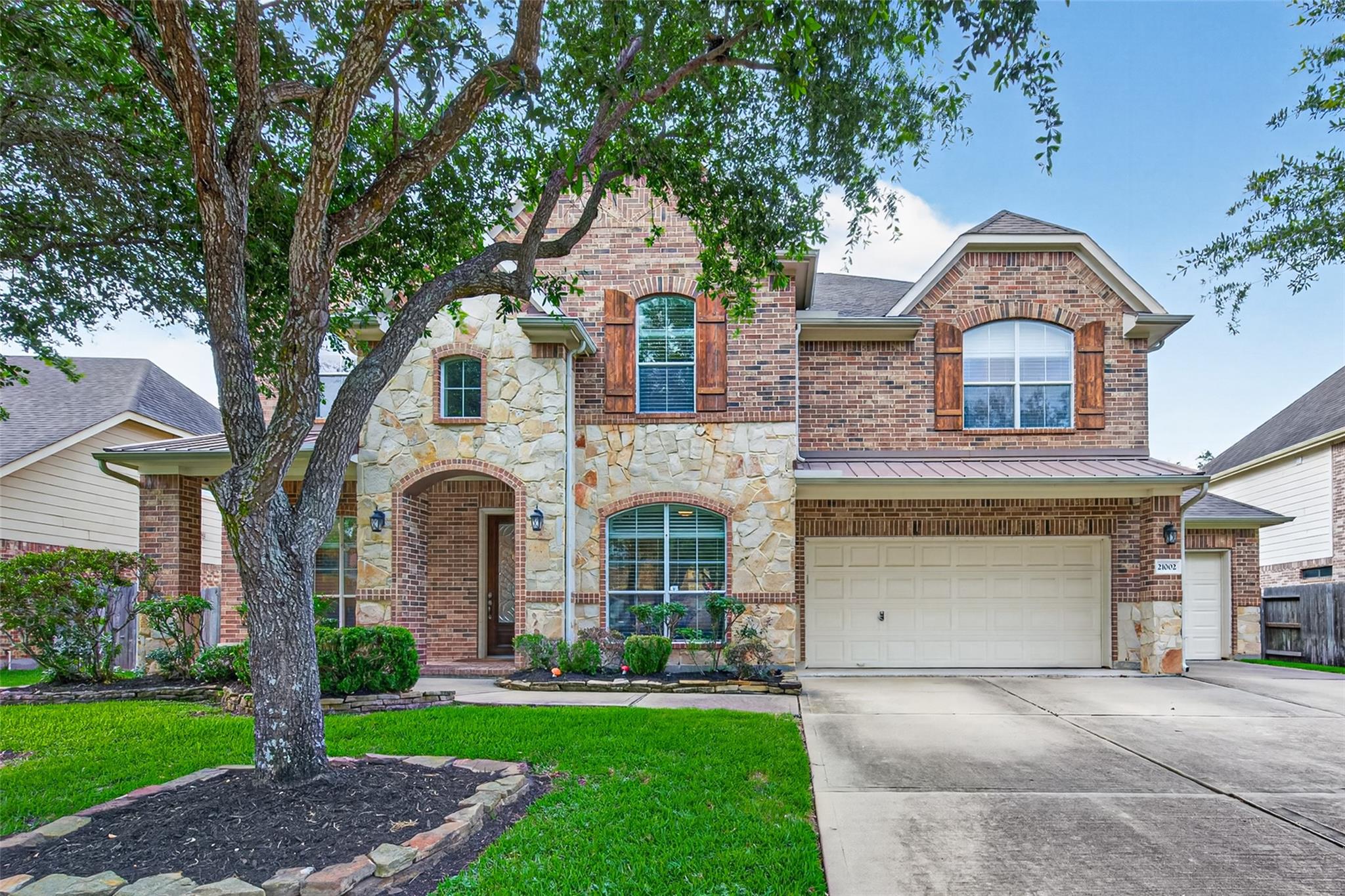 21002 Mallard Cove Court — photo