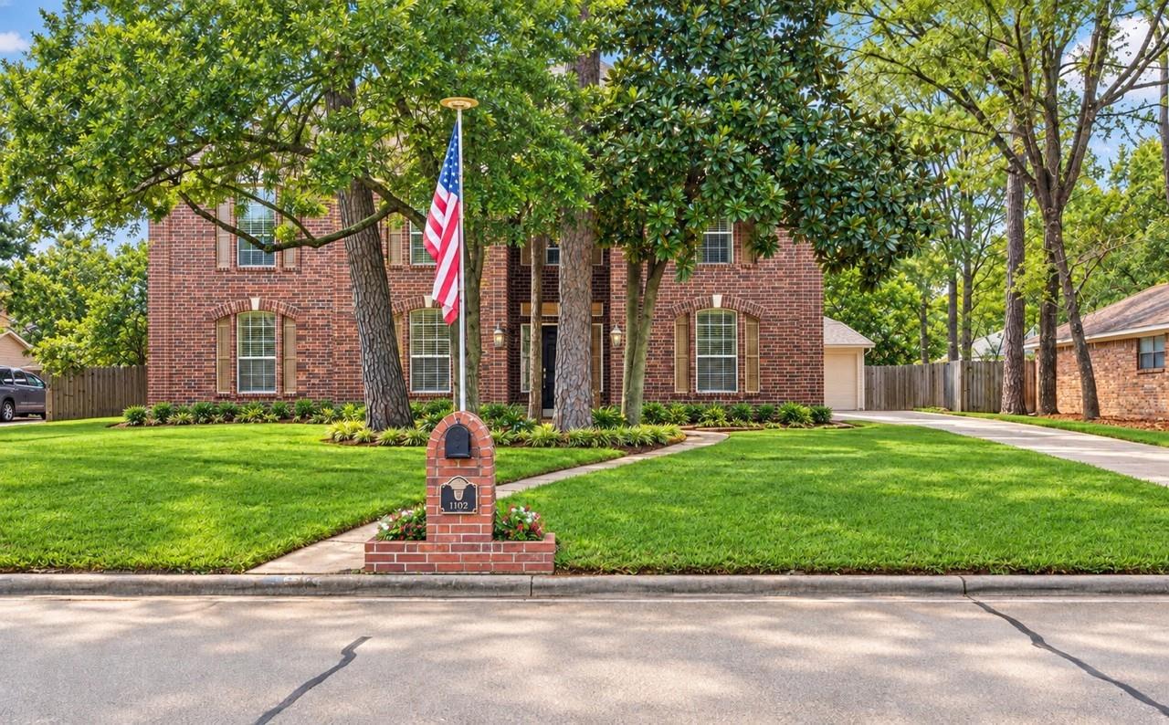 111 Pine Manor Drive — photo