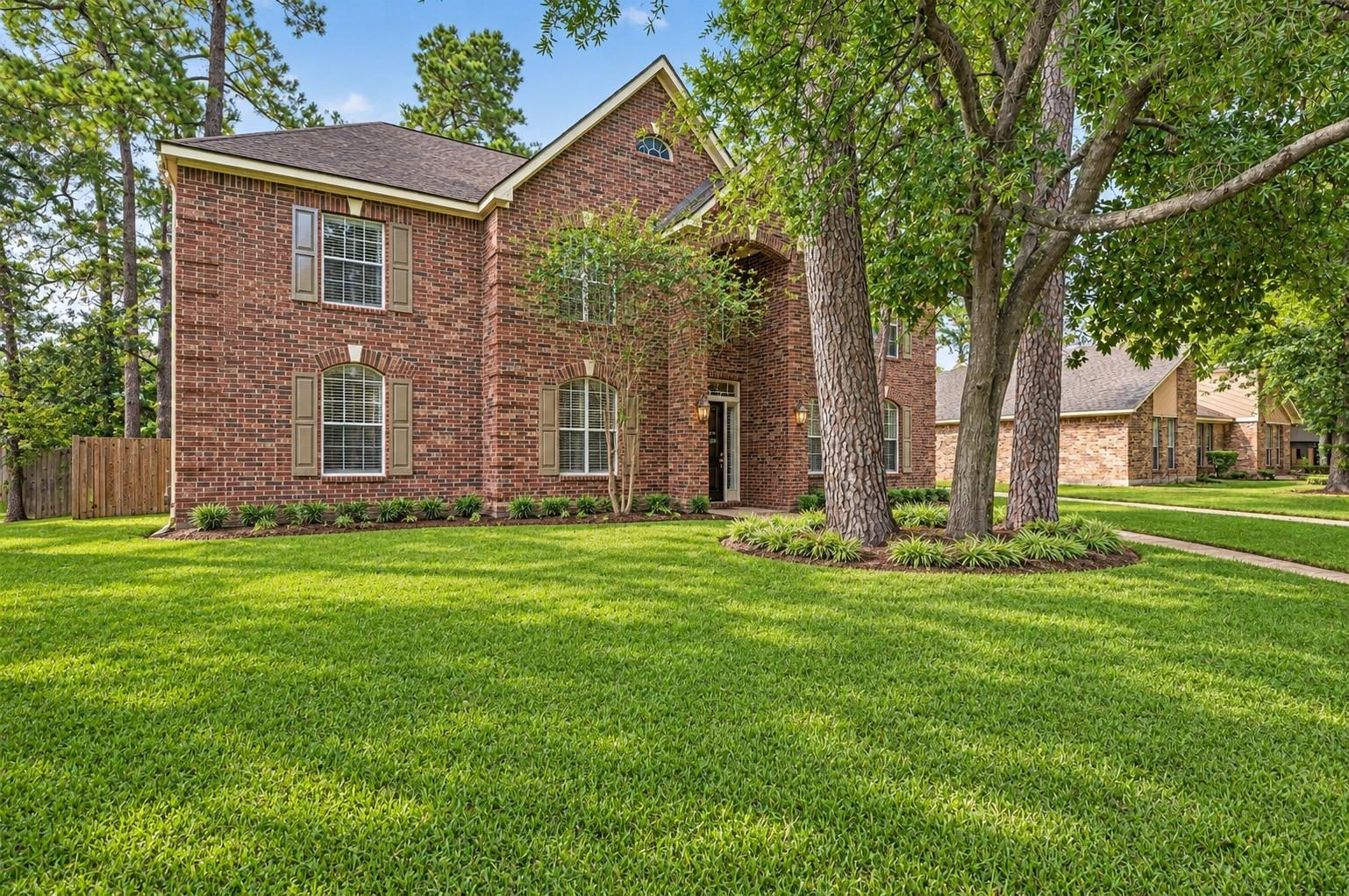 111 Pine Manor Drive, Conroe, TX 77385 — photo 2