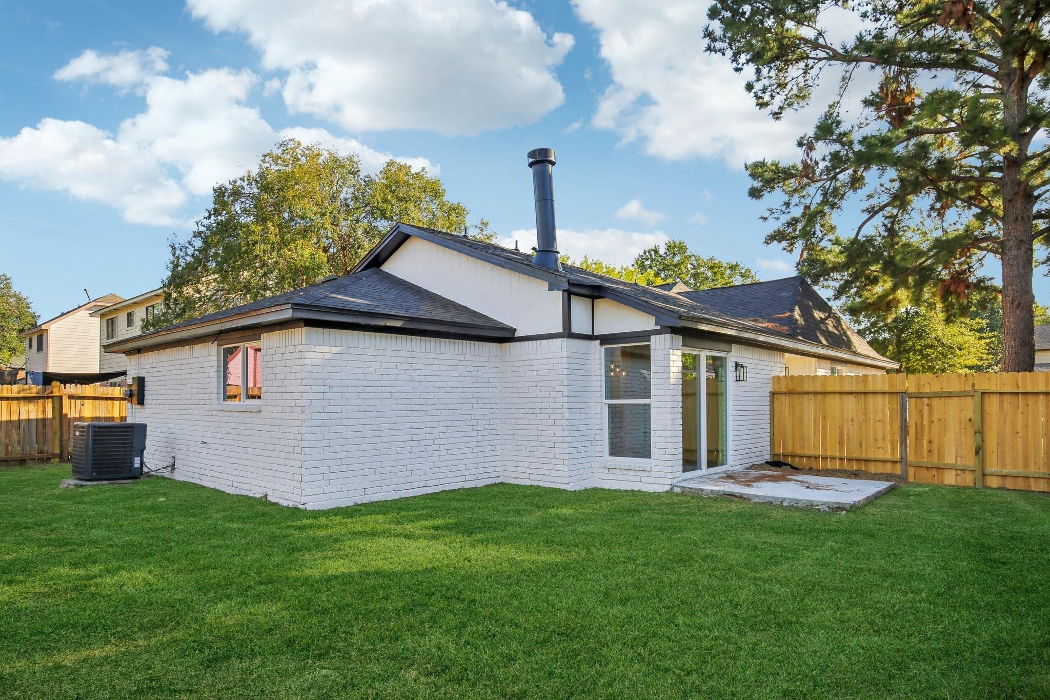 11615 Henley Drive — photo