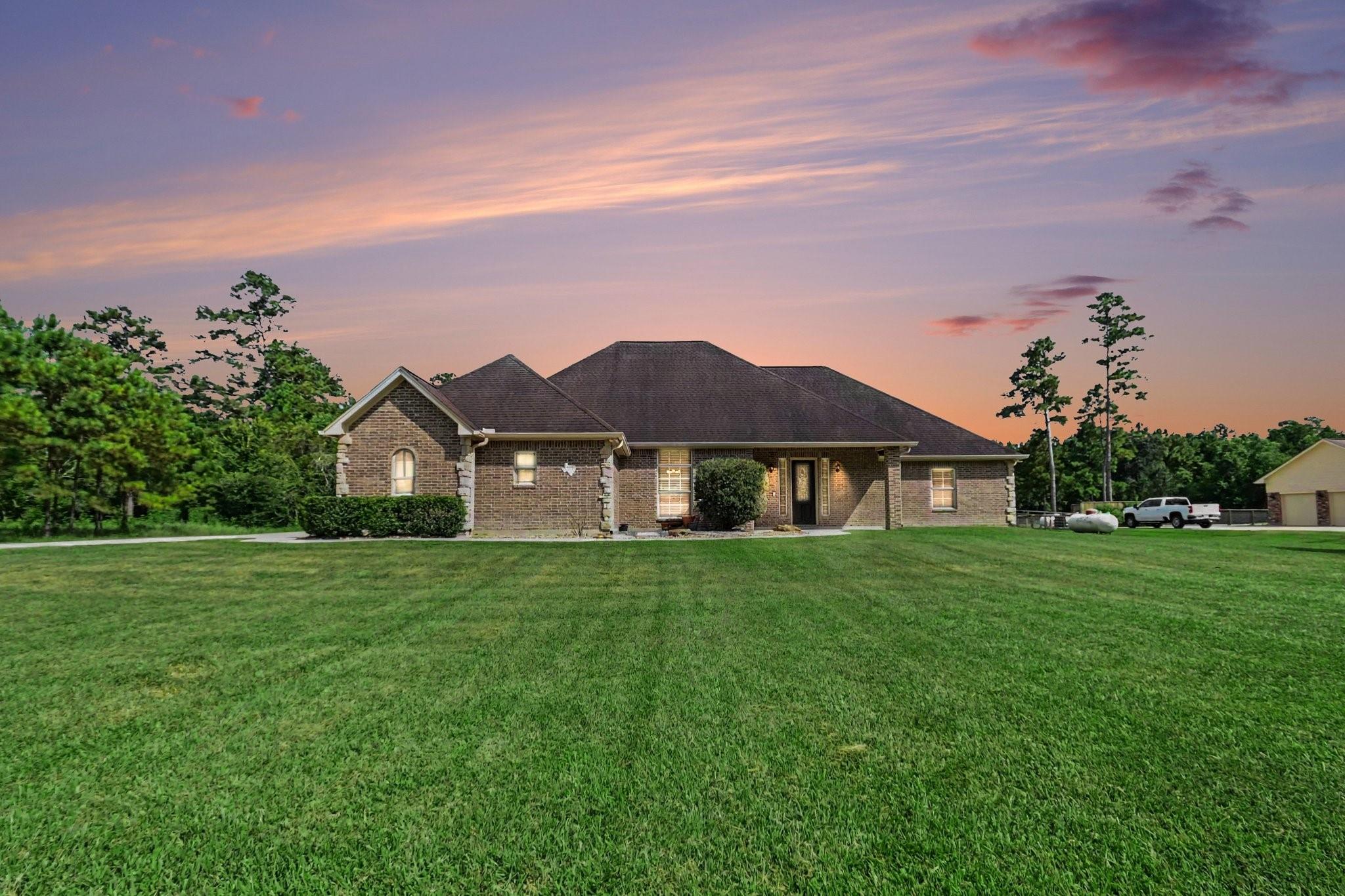 7211 Bayou Timbers Drive — photo