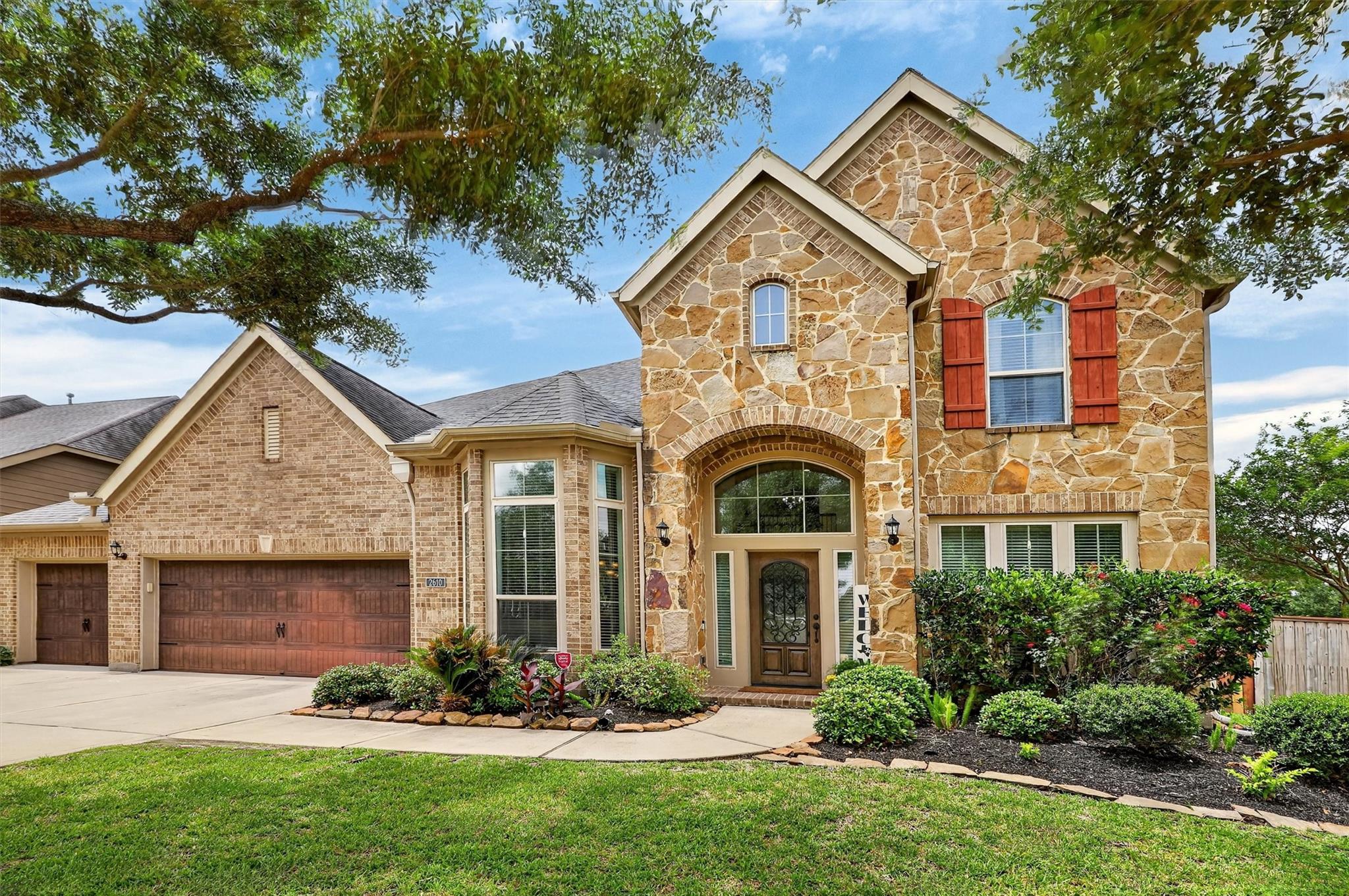 2610 Park Hills Drive — photo