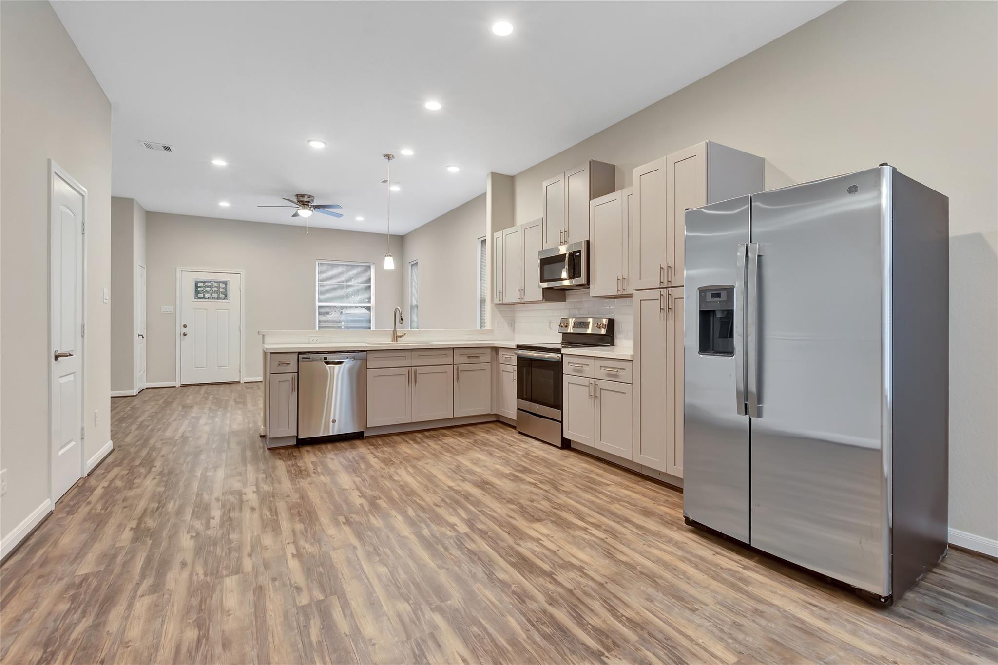 21 Latham Street #B — photo