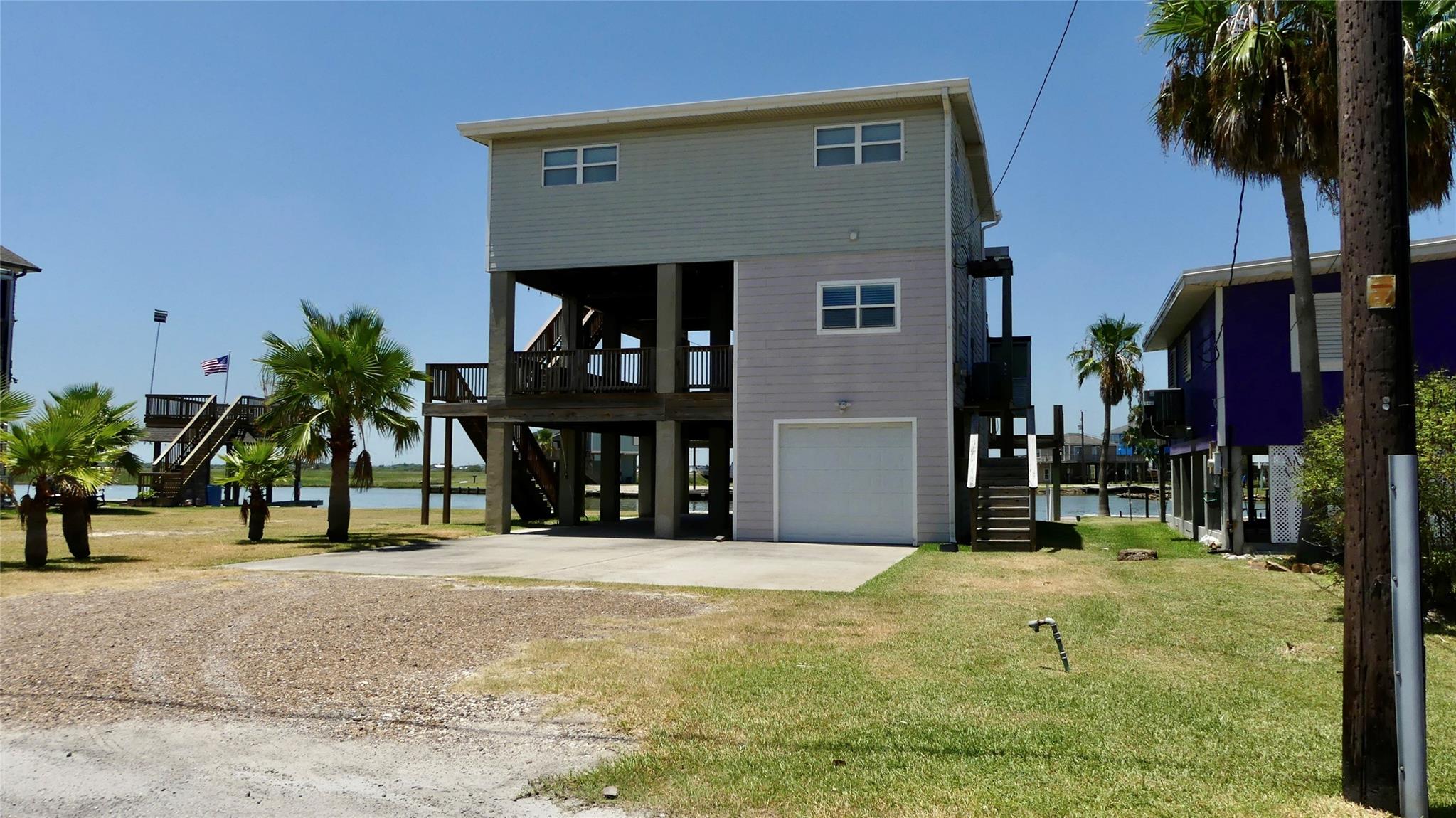 58 Lakeside Drive — photo
