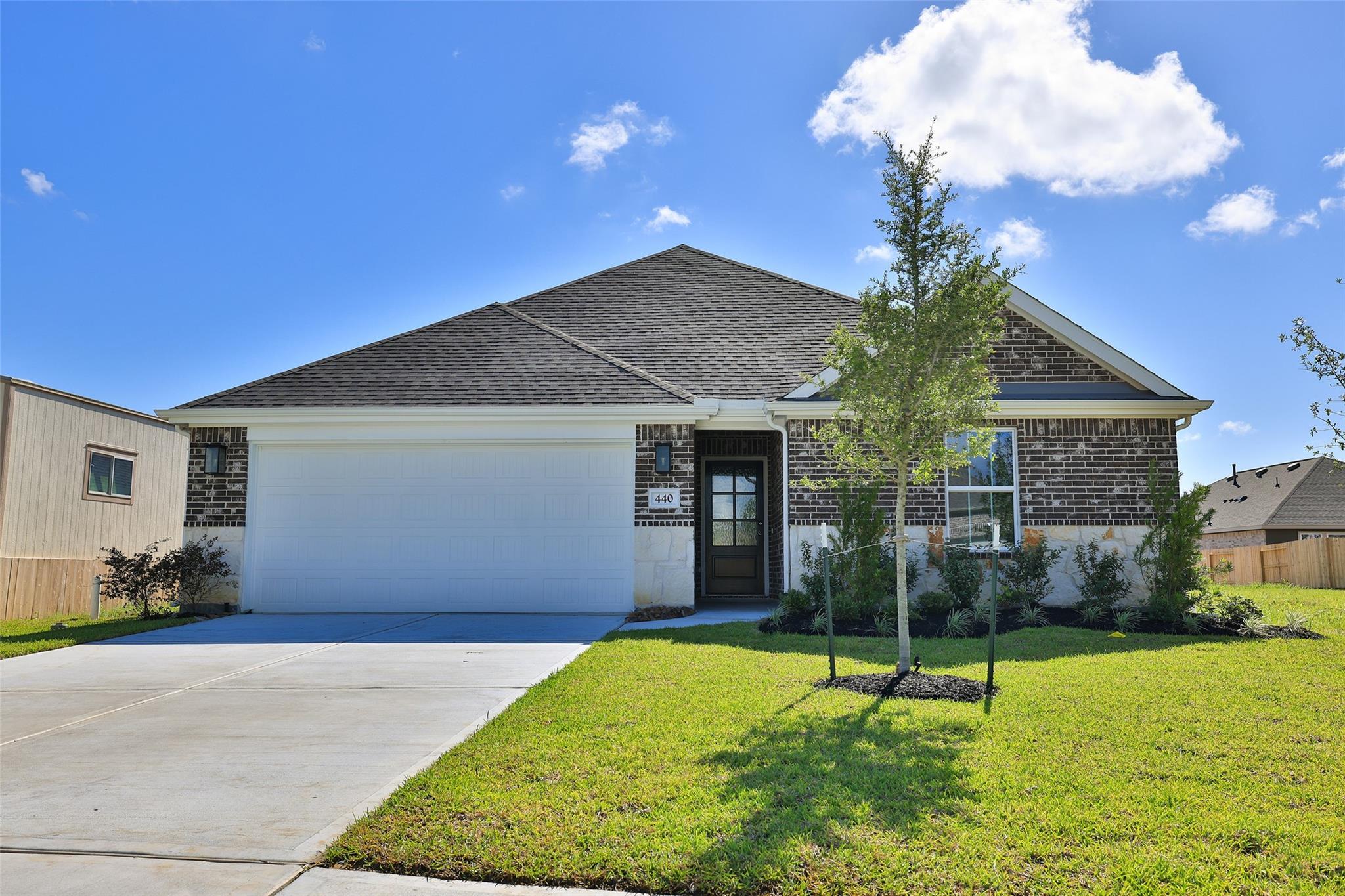 440 Fields Forest Lane — photo