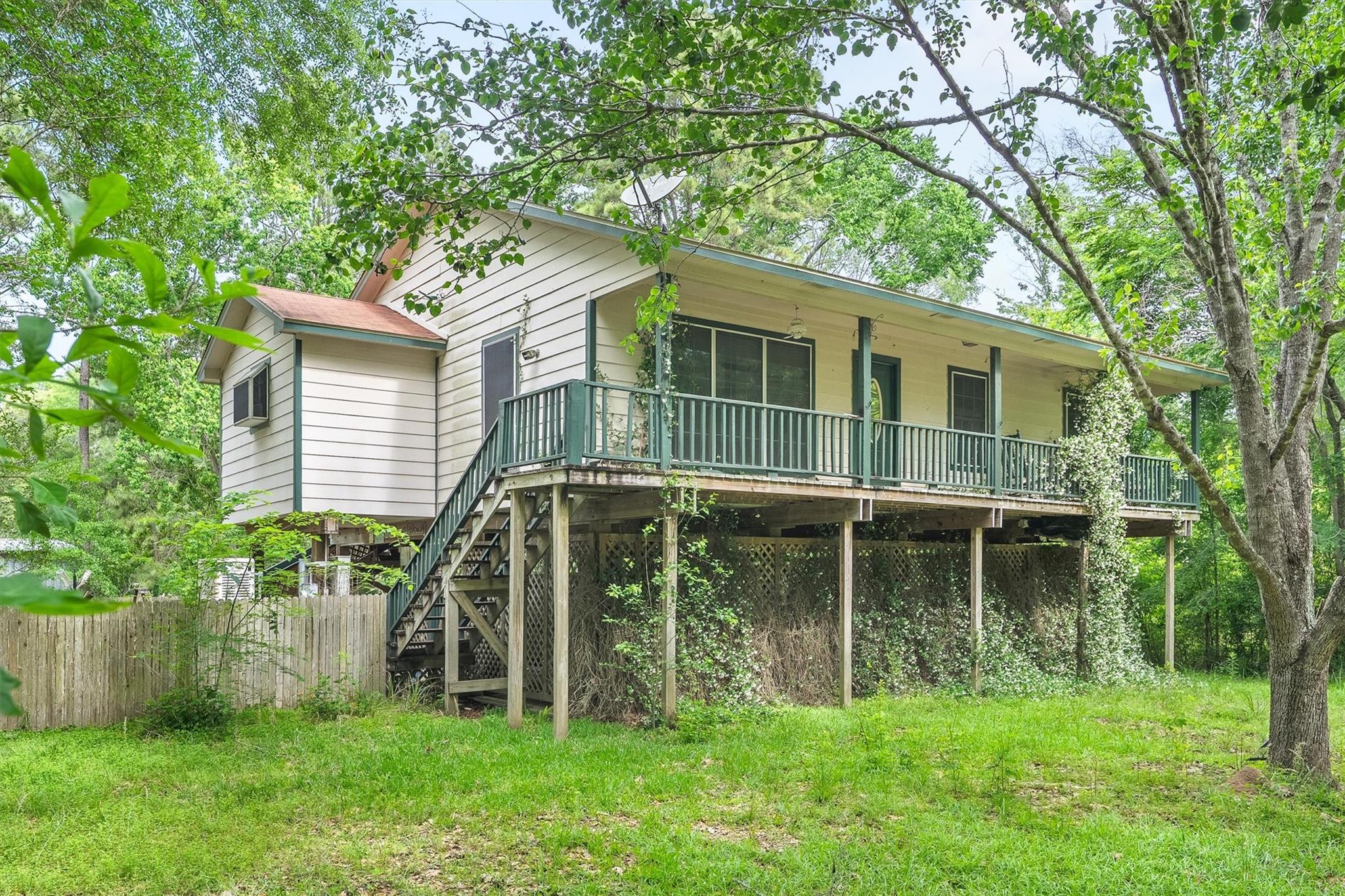 38 Woodbranch Drive — photo