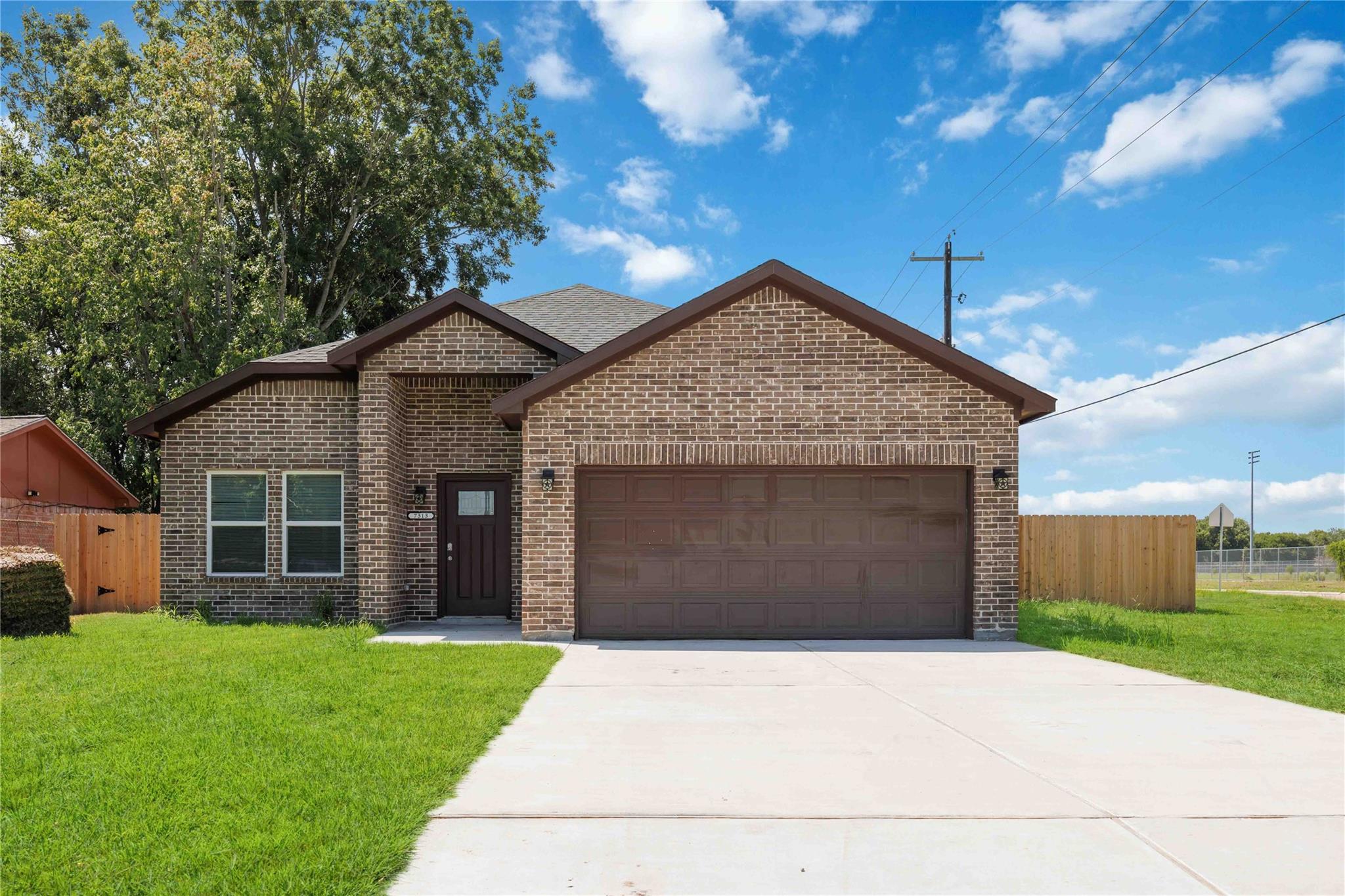 7313 Wren Circle — photo