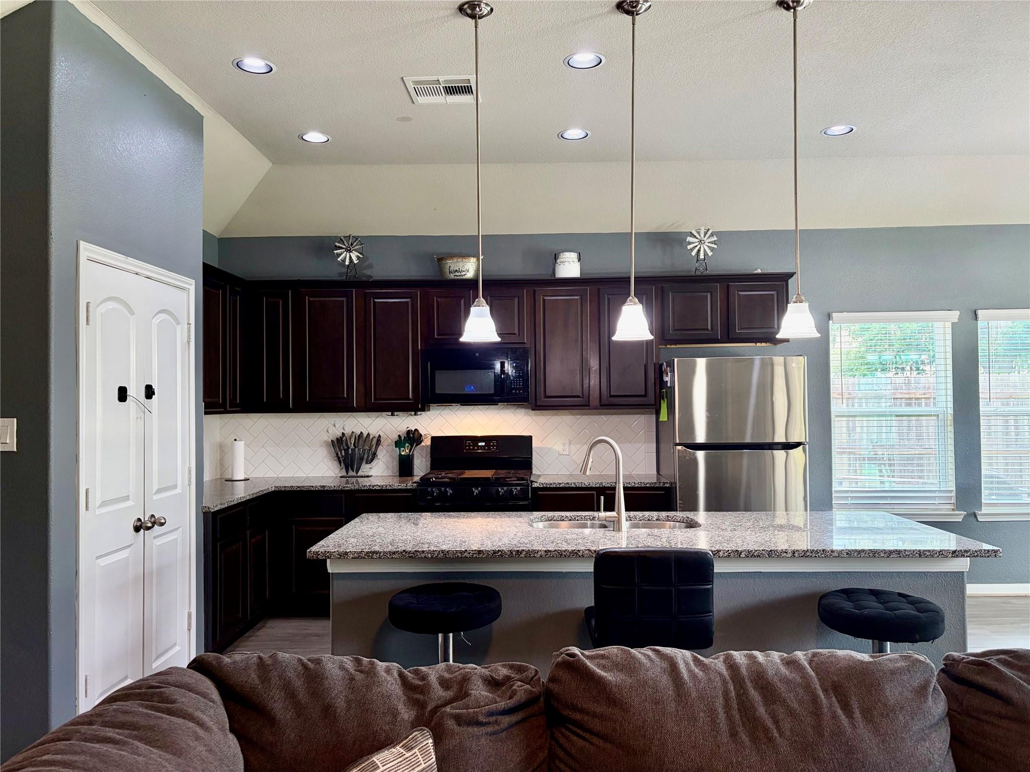 315 Woodhaven Drive — photo