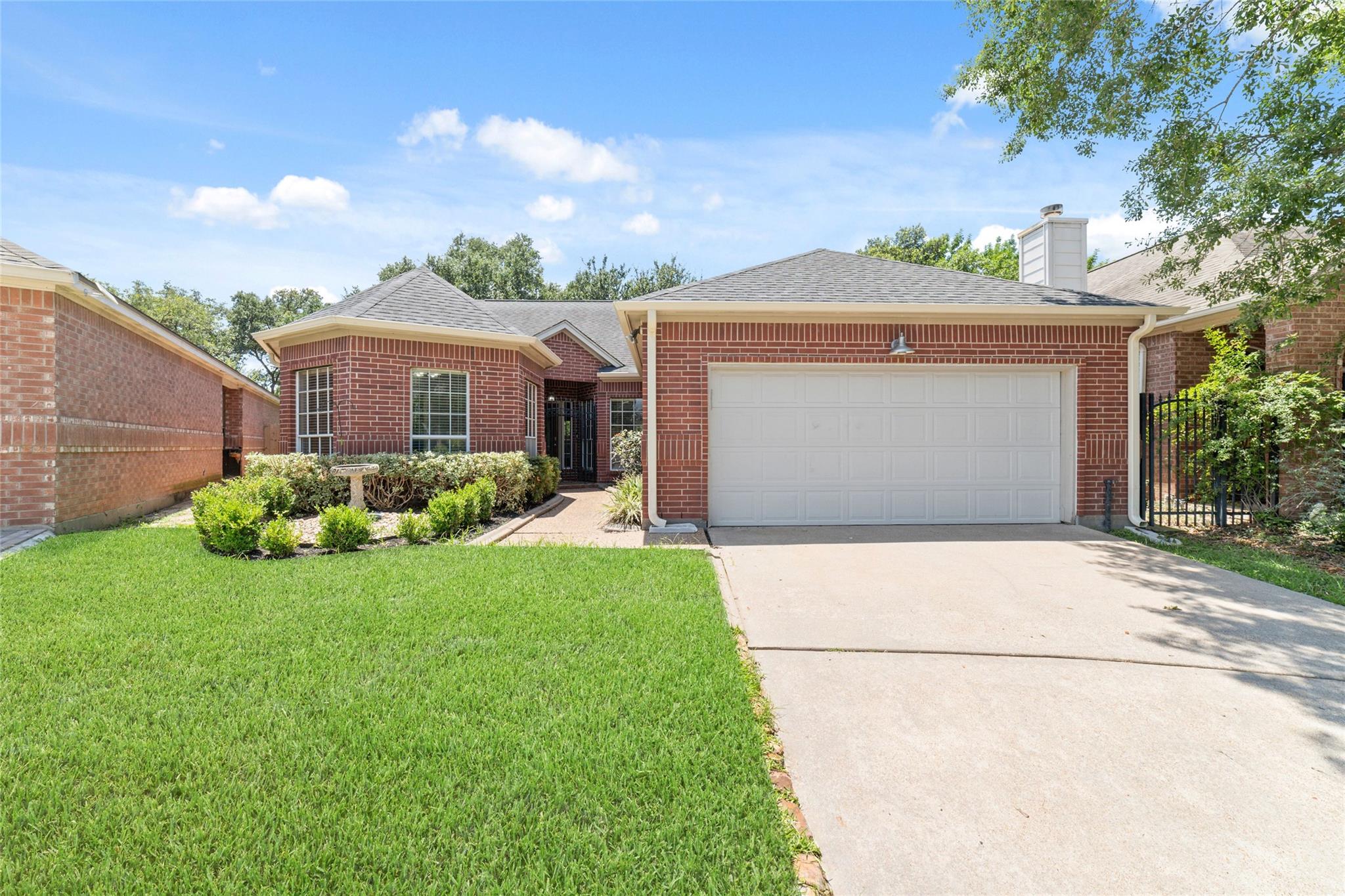 7115 W Hearthstone Green Drive — photo