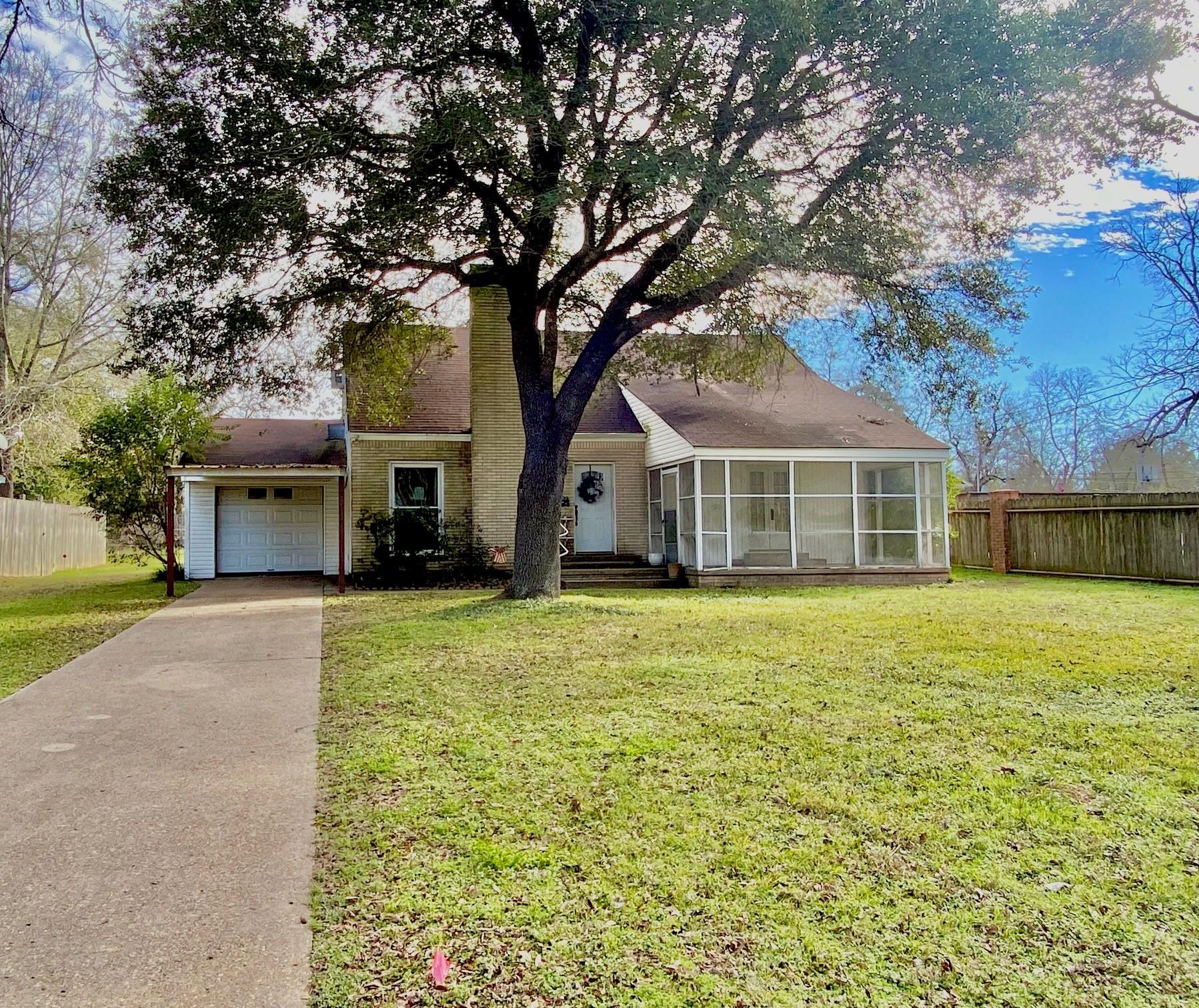 102 N Gordon Drive — photo