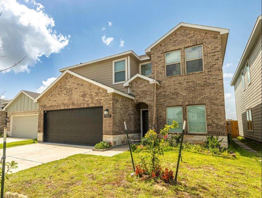 7923 Cypress Myrtle Drive — photo