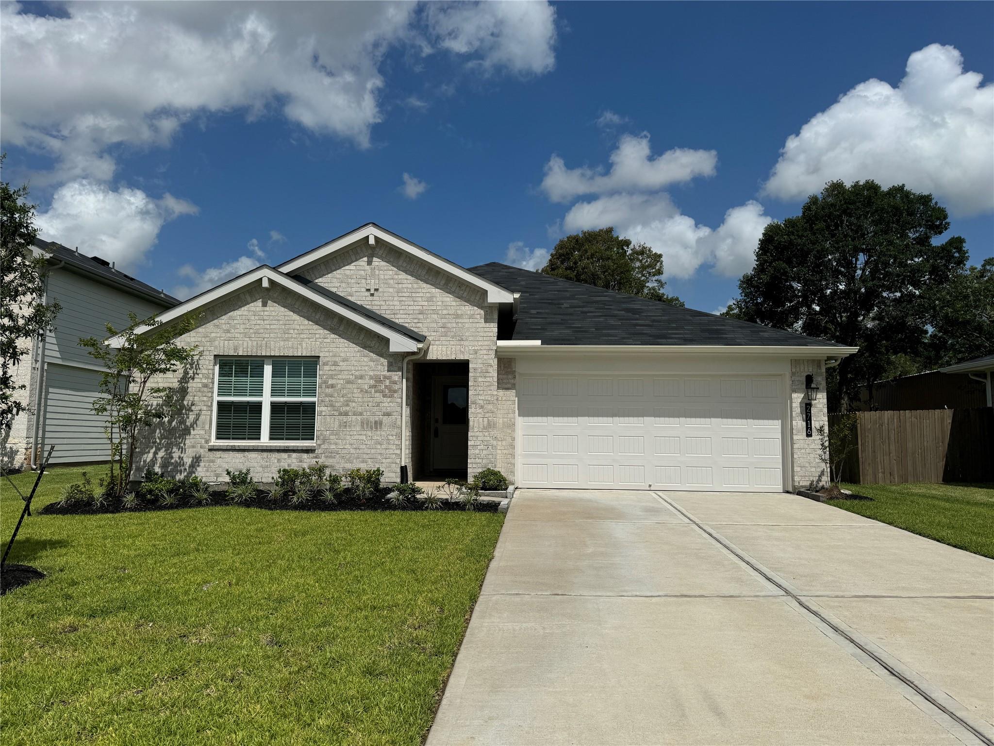 2716 Bryan Grove Lane — photo