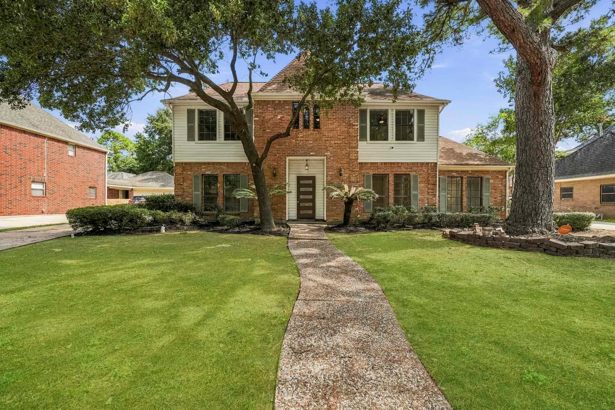 17518 Sandy Cliffs Drive — photo