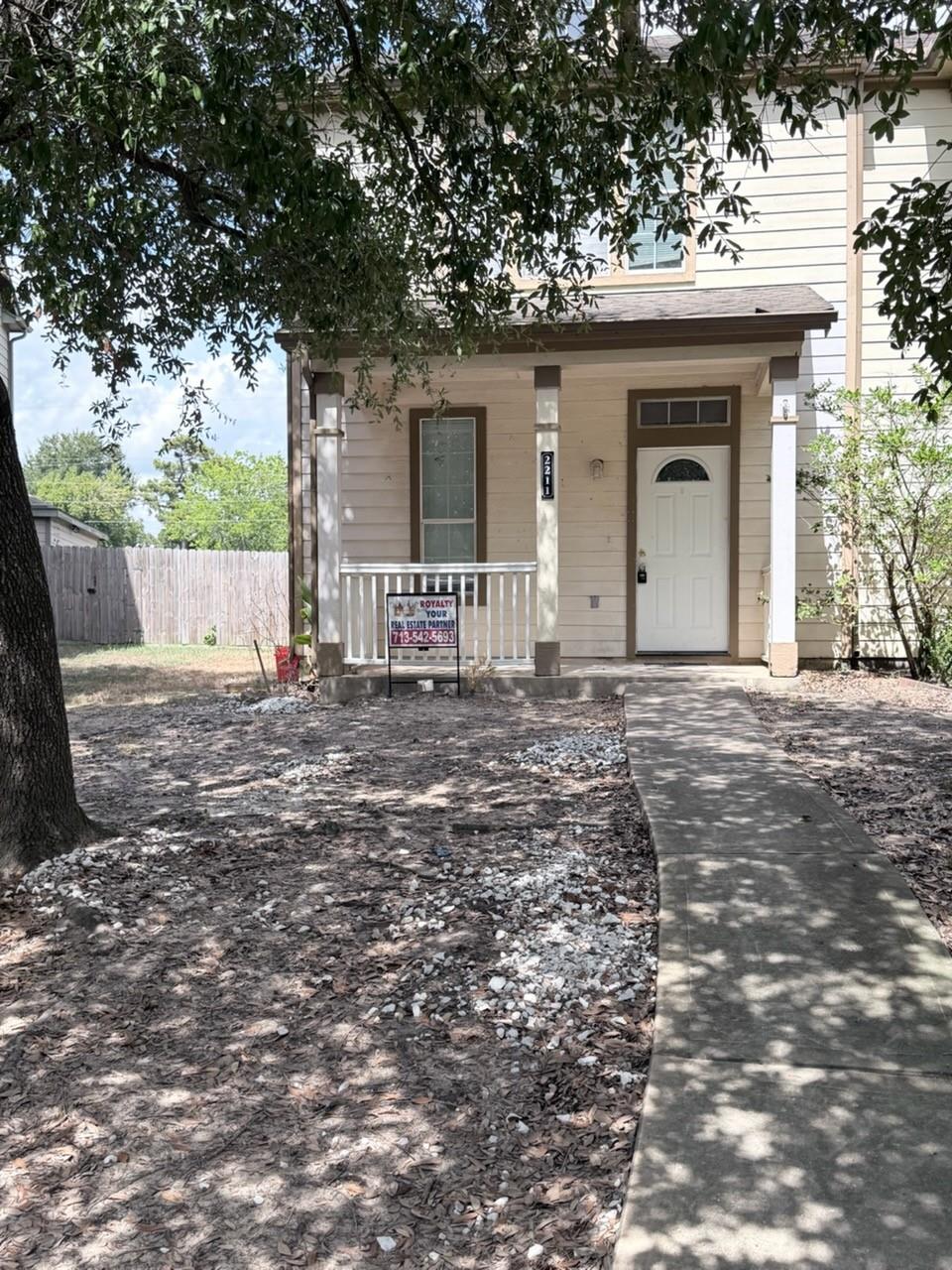 2211 Walnut Fair Lane — photo