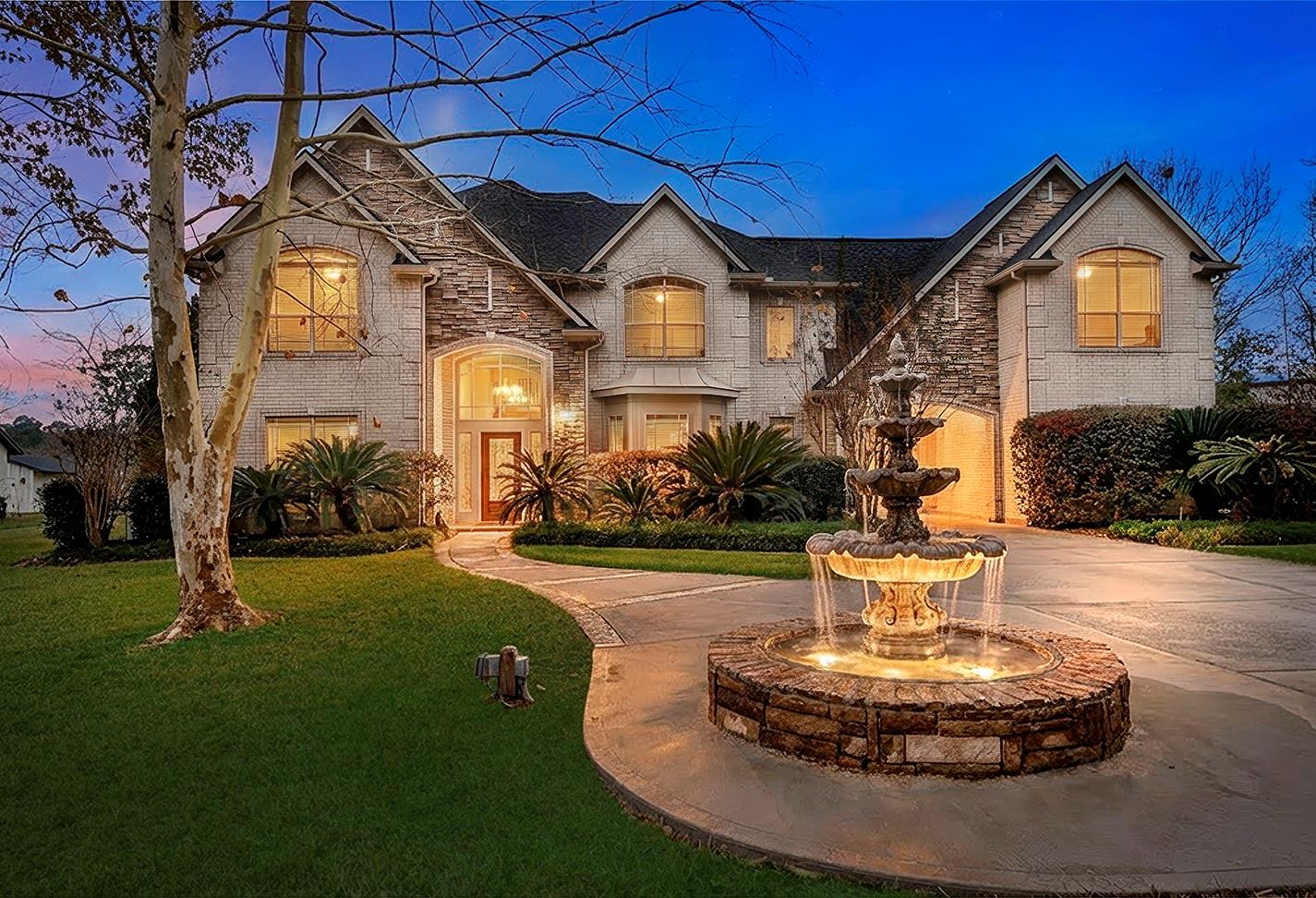 11827 Water Oak Drive — photo