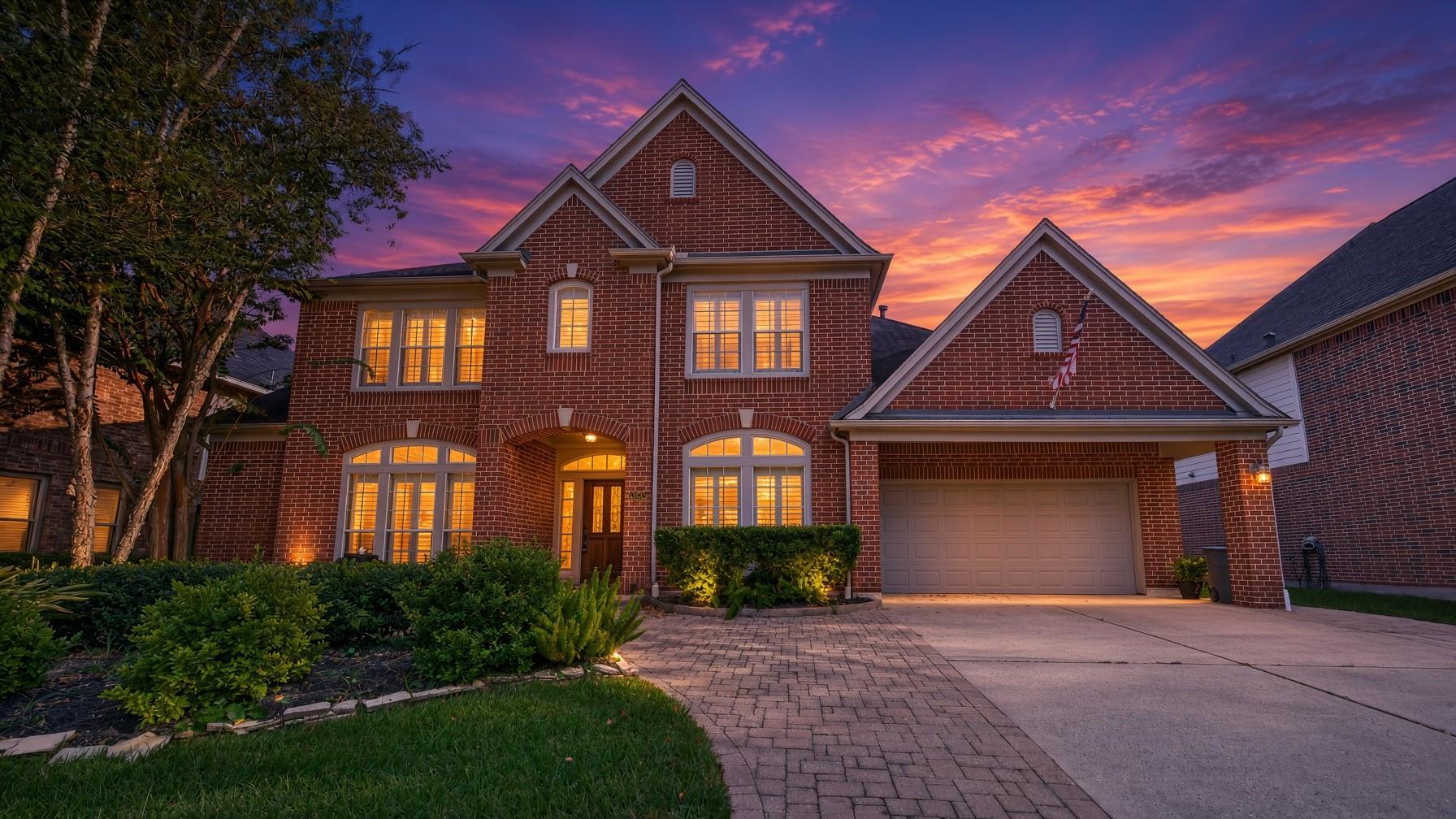 2321 S Lake Drive — photo