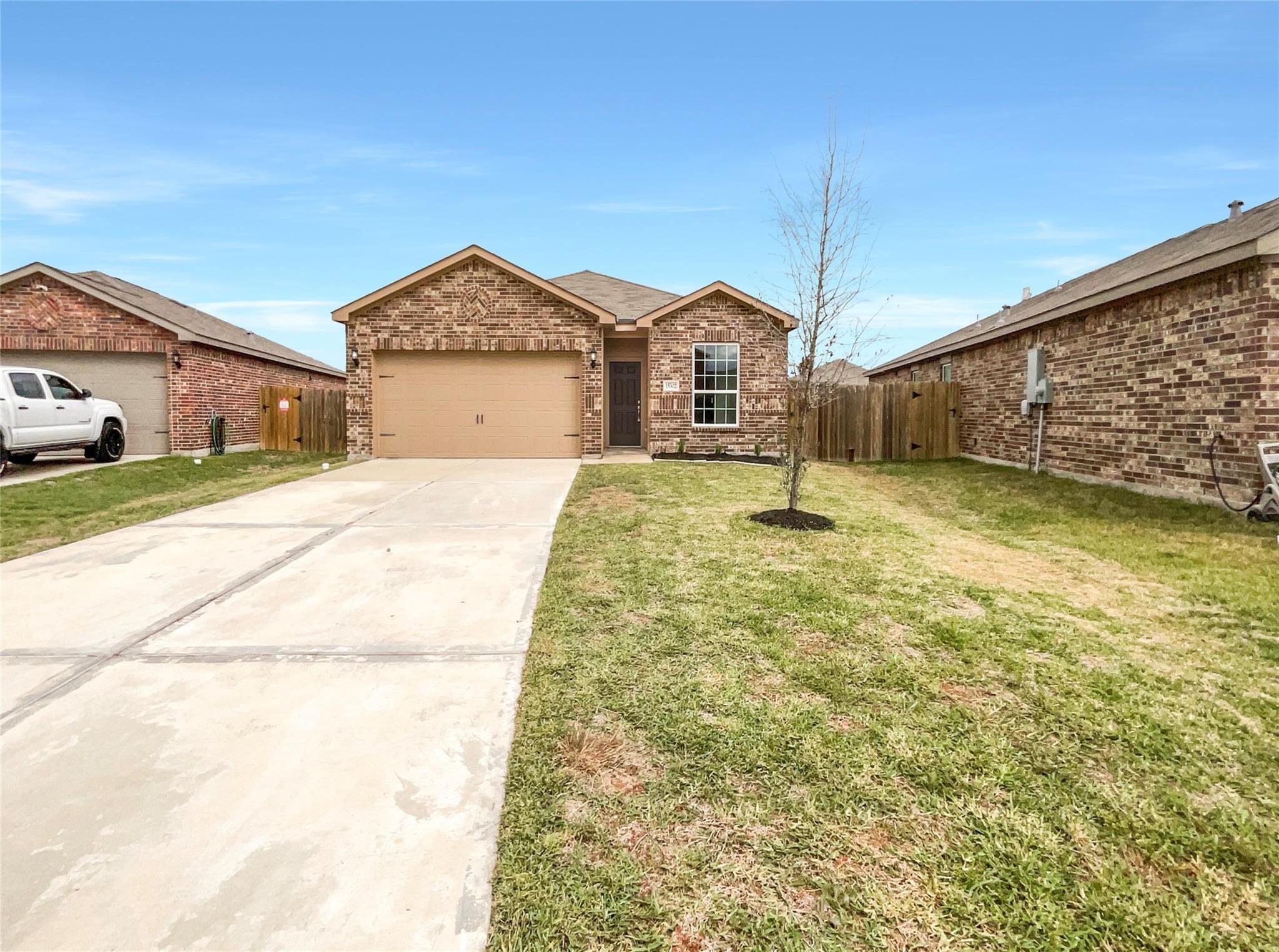 15302 Albert Oak Drive — photo