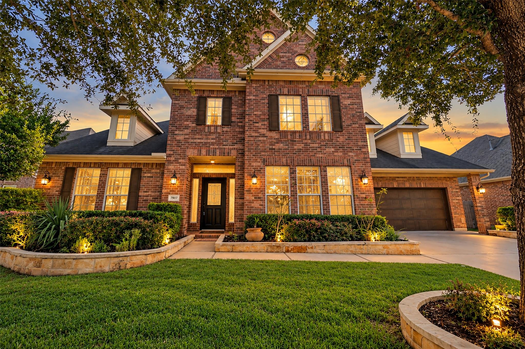 7907 Dunlap Field Lane — photo