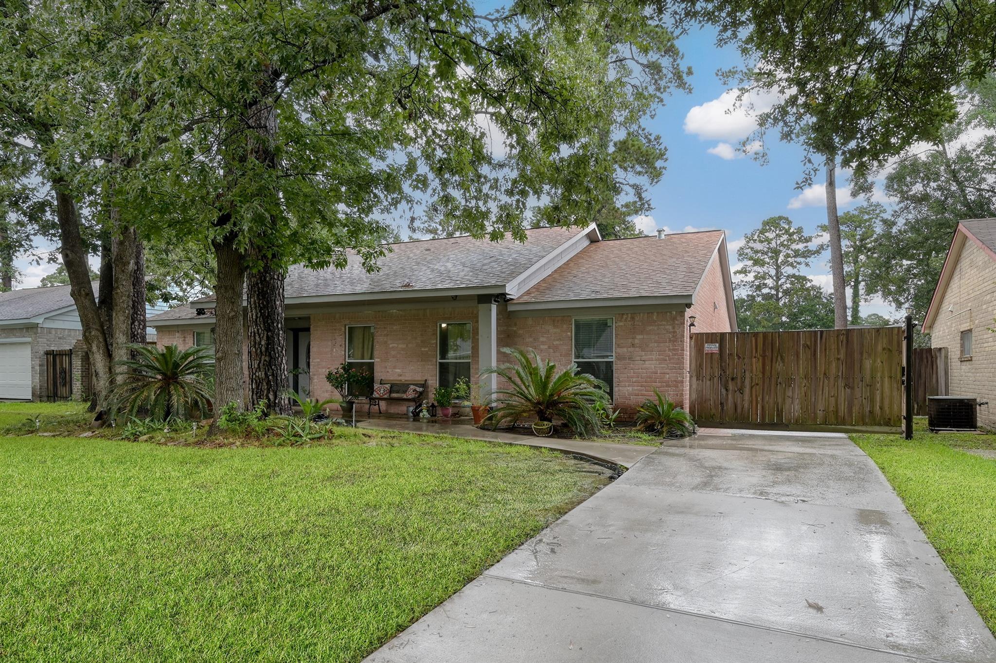 25410 Pepper Ridge Lane, Spring, TX 77373 — photo 2