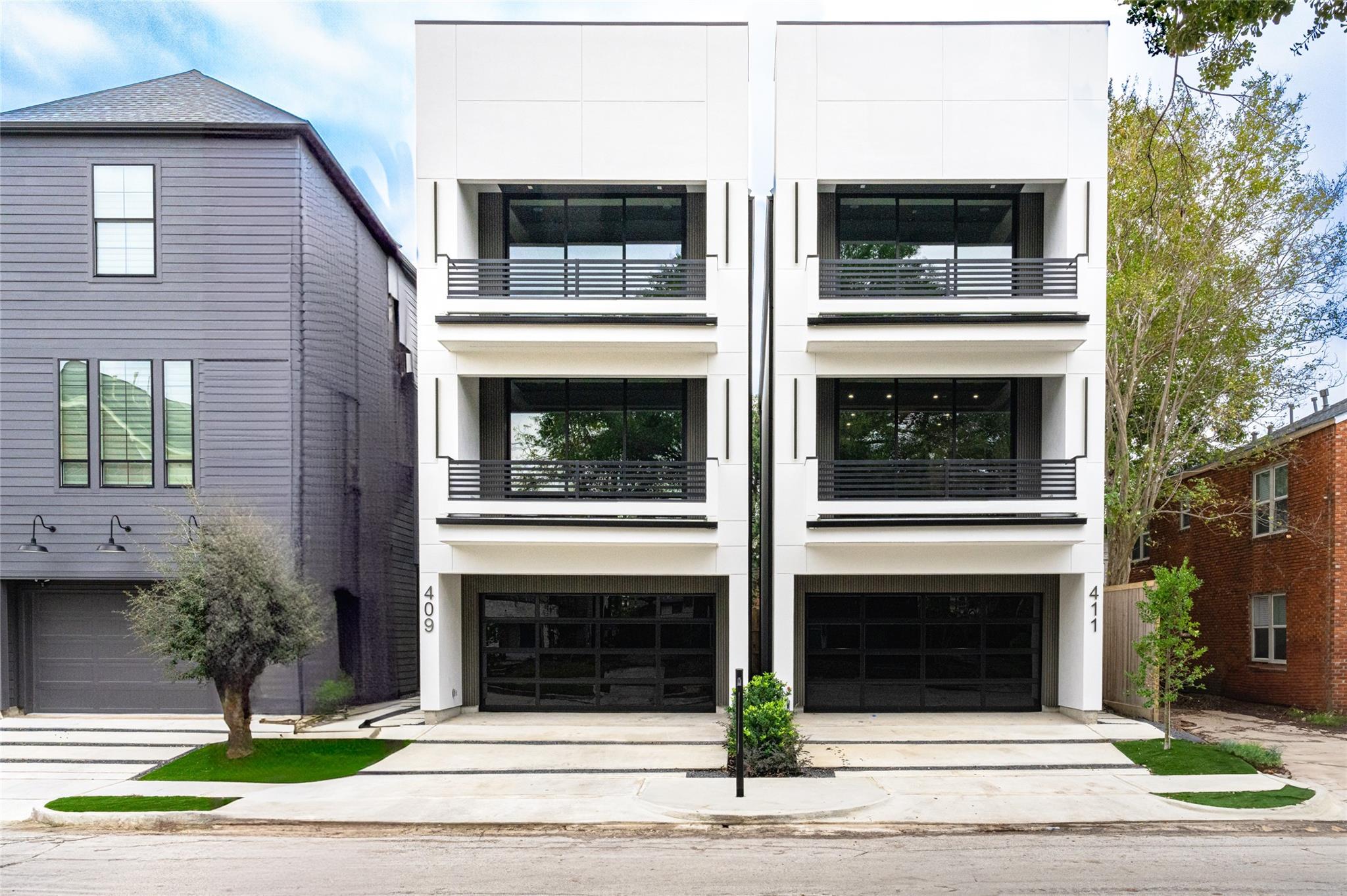 411 W Saulnier Street — photo