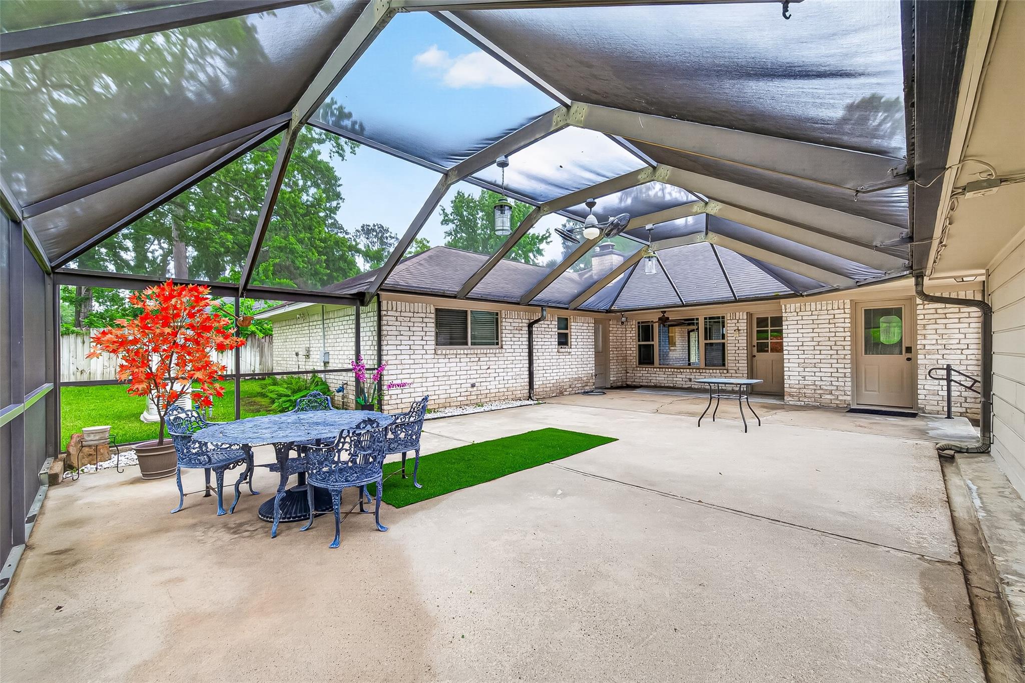 737 Holly Springs Drive — photo