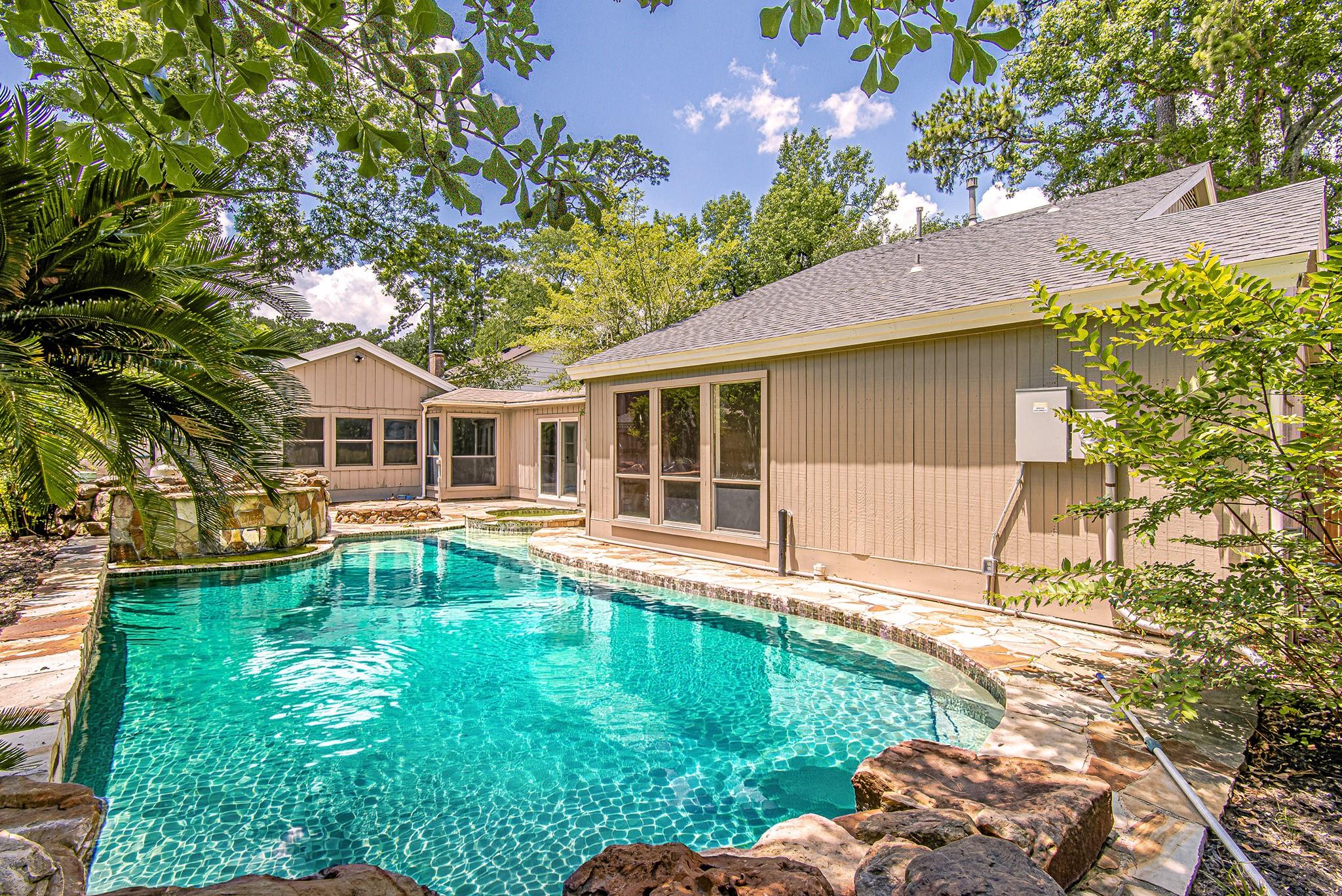 3406 Forest Village Drive — photo