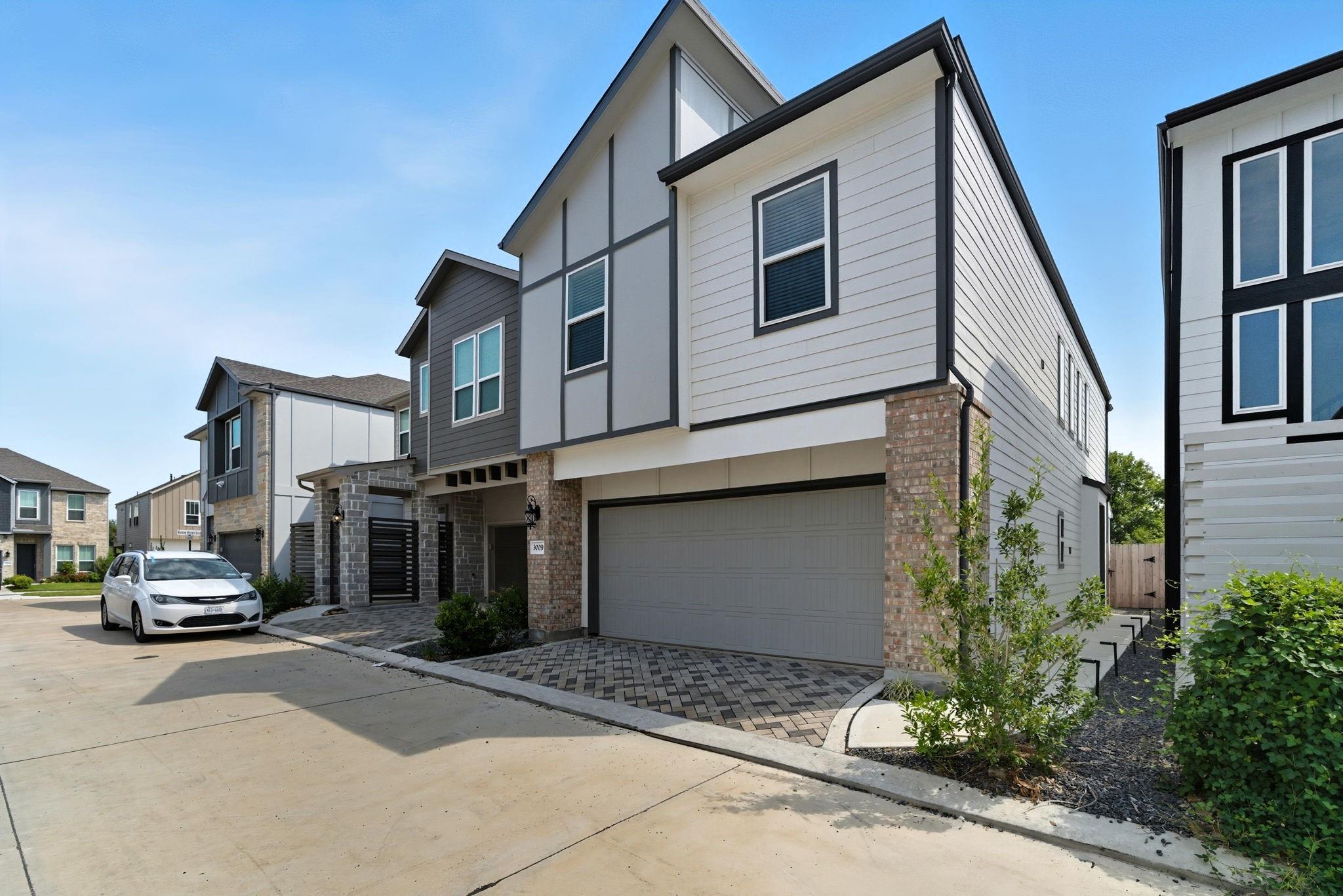 3009 Skyrock Drive — photo