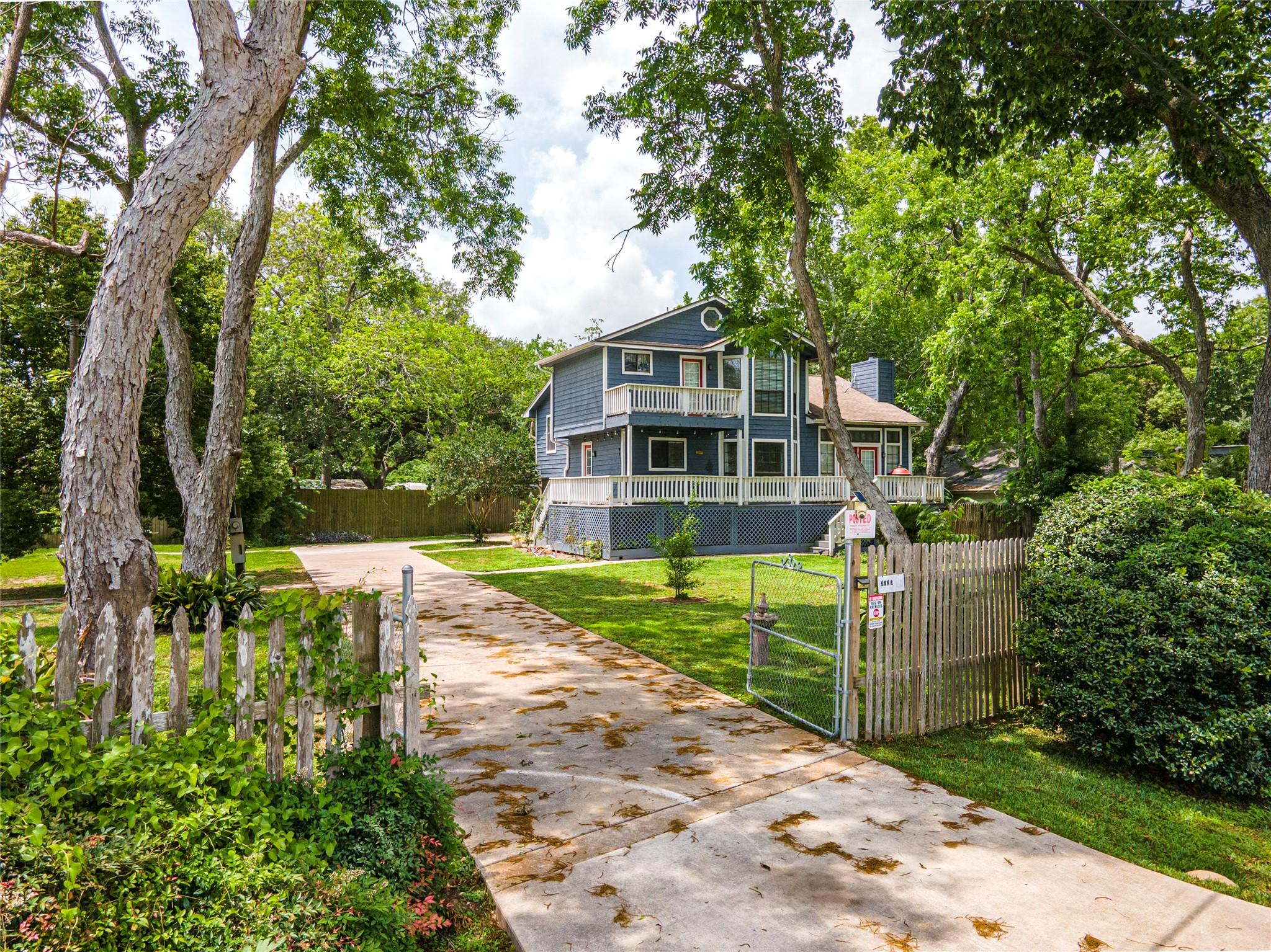 3726 Bayshore Drive — photo