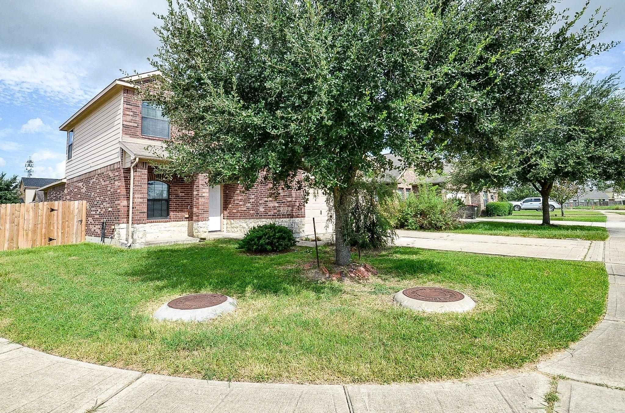 5703 Round Robin Drive — photo