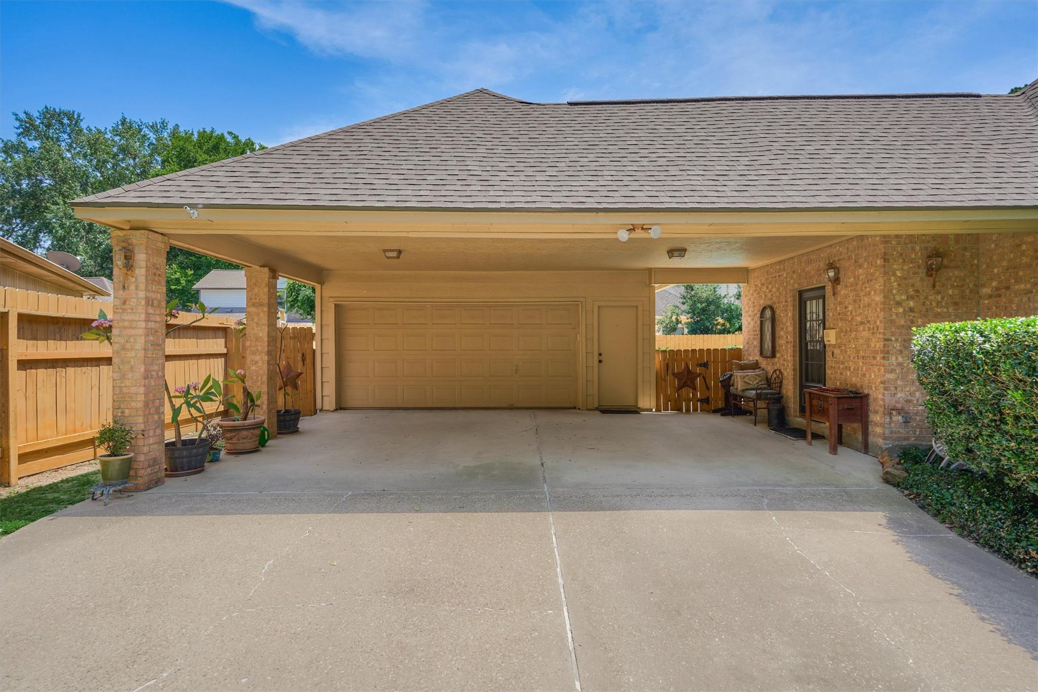 423 Pine Edge Drive, Spring, TX 77380 — photo 3