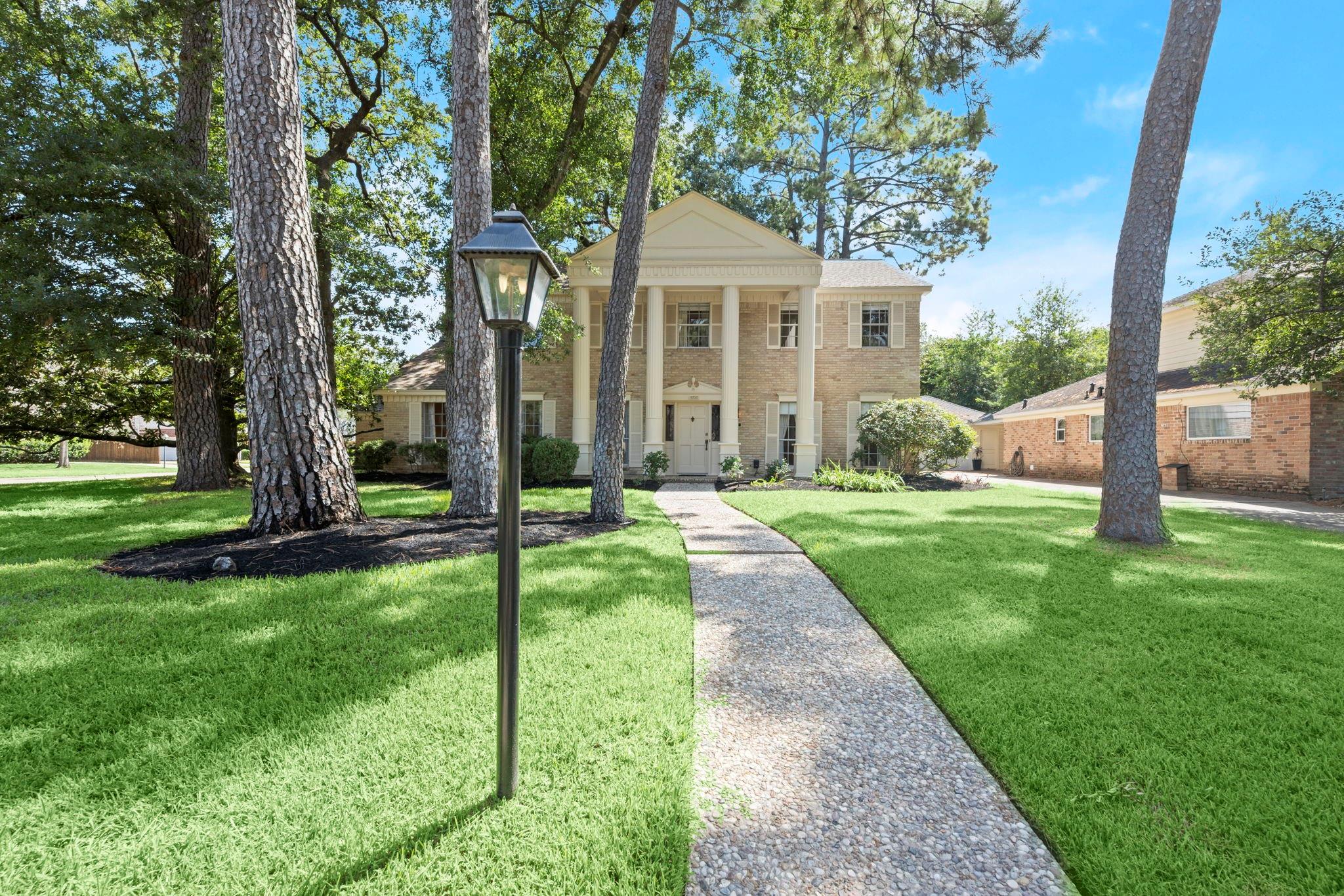 13730 Hambleton Circle — photo