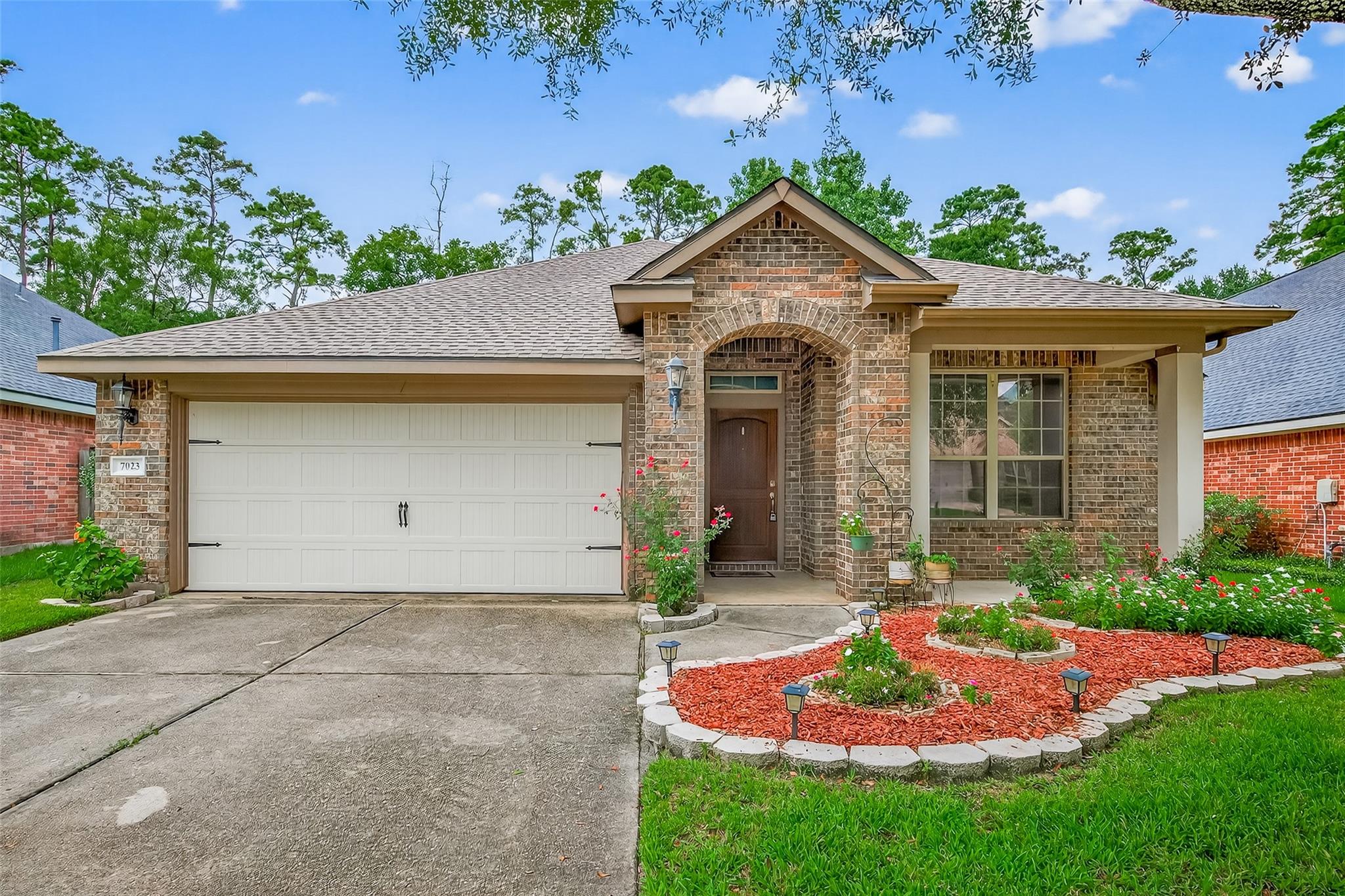 7023 Sanders Hill Lane — photo
