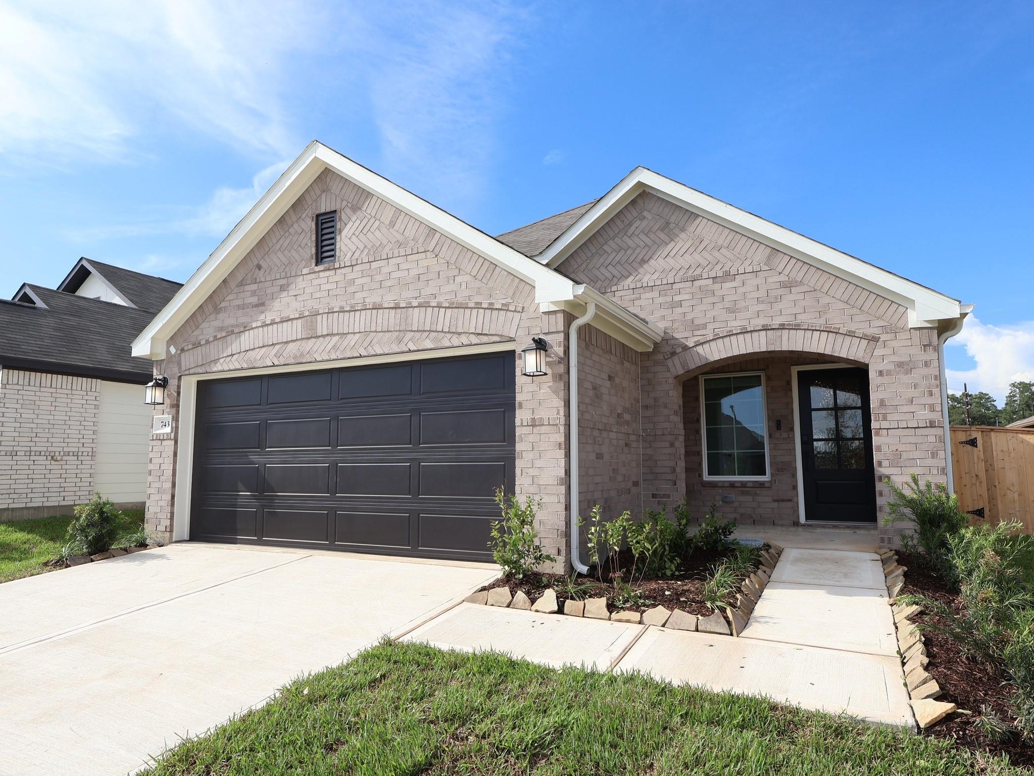 743 Hackberry Branch Court — photo