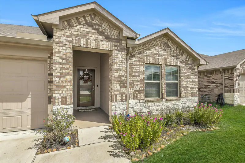21225 Ivy Woods Court — photo