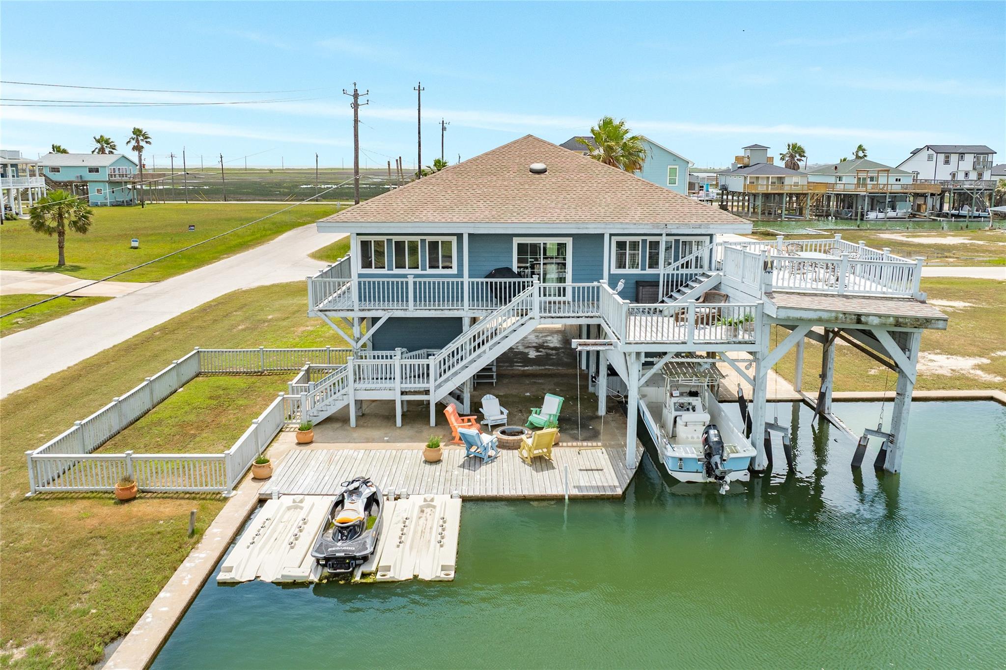 202 Schooner Drive — photo