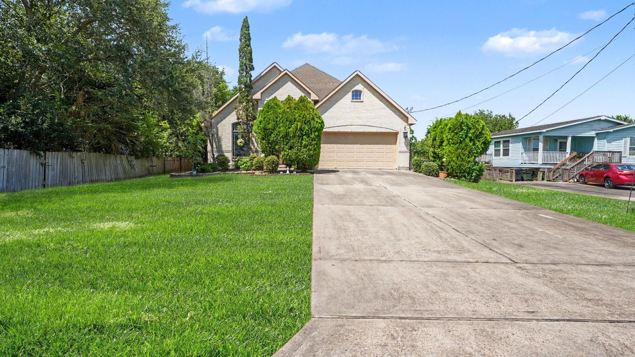 2424 Rue De Lafitte Drive — photo