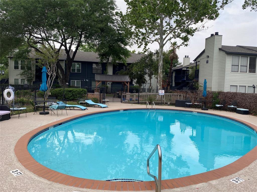 9009 Richmond Avenue #405 — photo