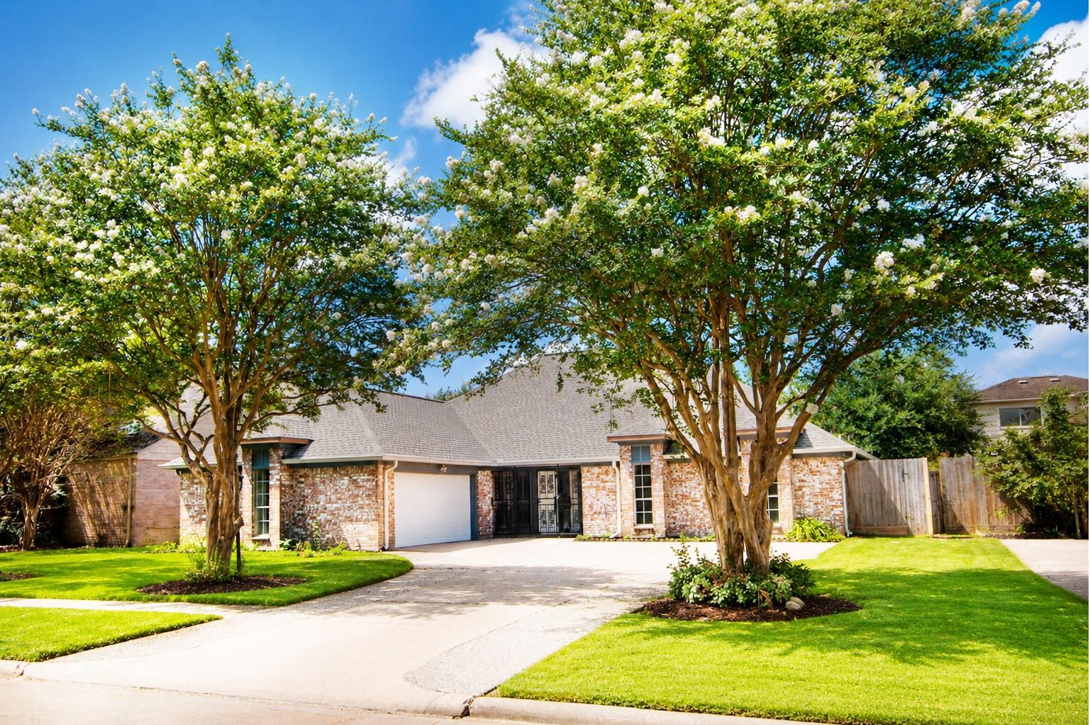 10710 Sandy Shoals Drive — photo