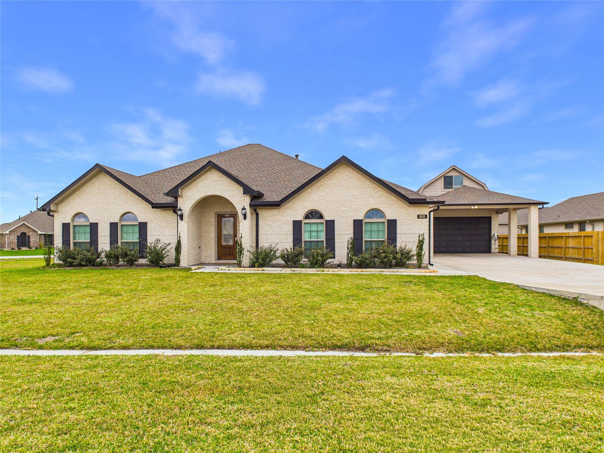 2101 Kimberly Way — photo