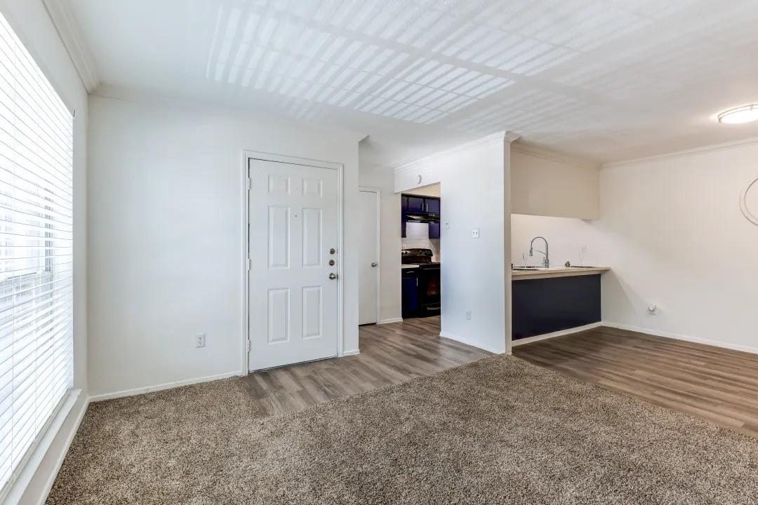 1100 Graham Drive #616 — photo